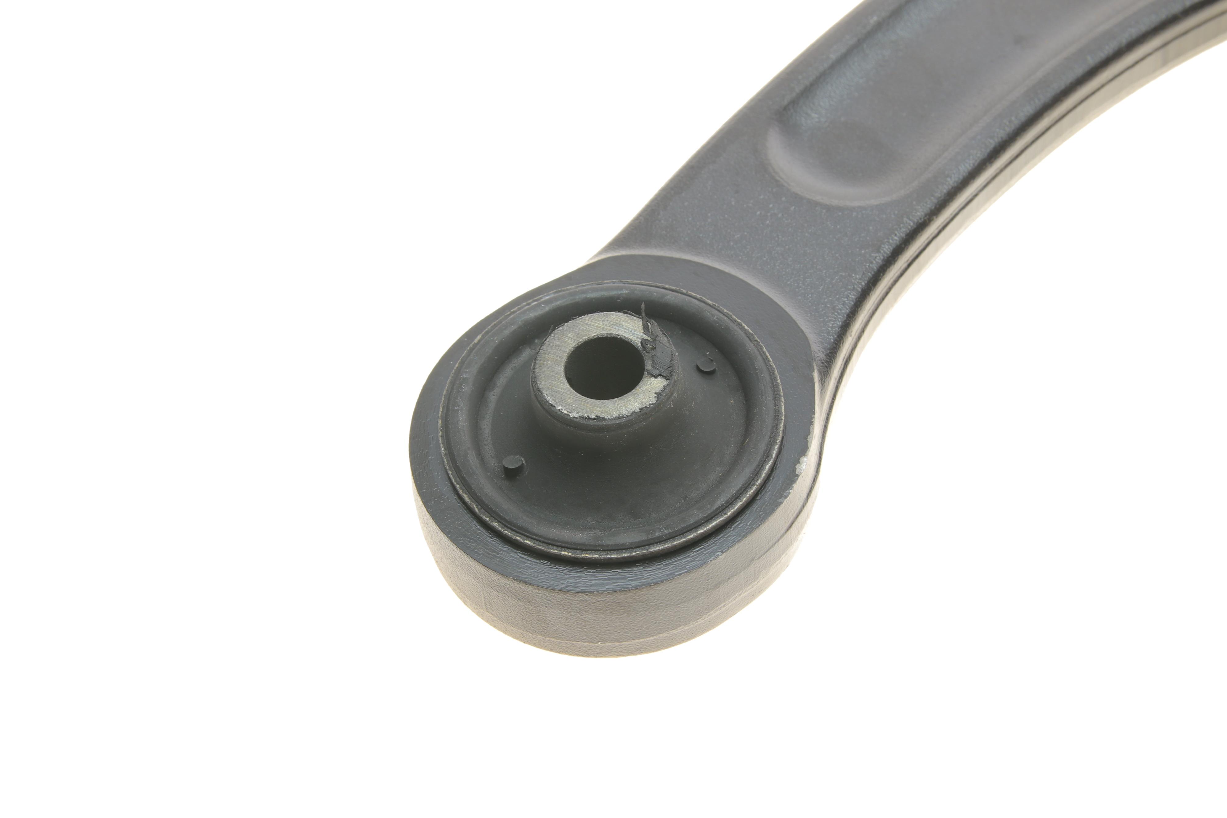 Важіль підвіски (передній/знизу) (R) Citroen C4/Peugeot 3008/308/5008 07-