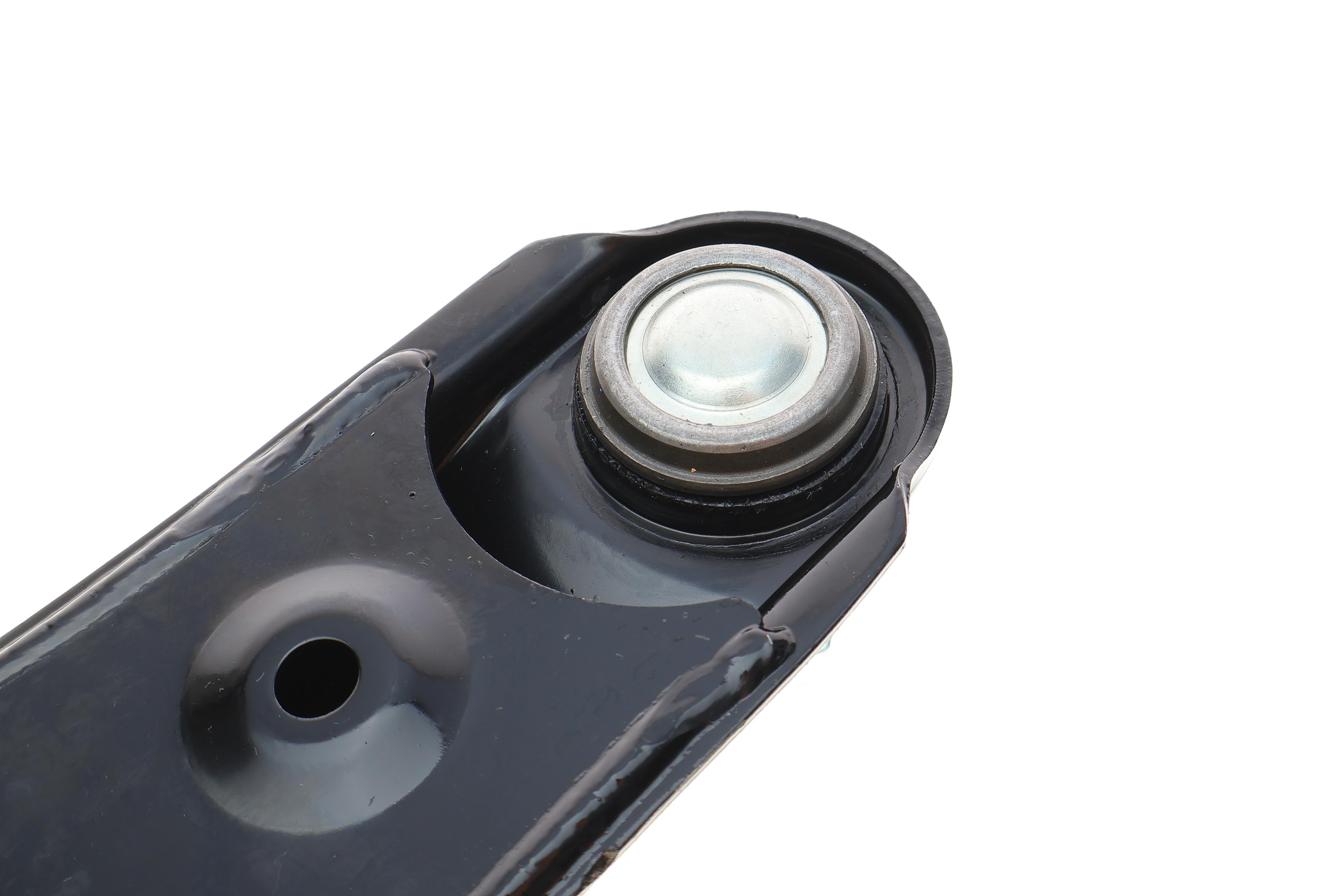 Важіль підвіски (передній/знизу) (R) Mitsubishi Colt/Lancer 91-03