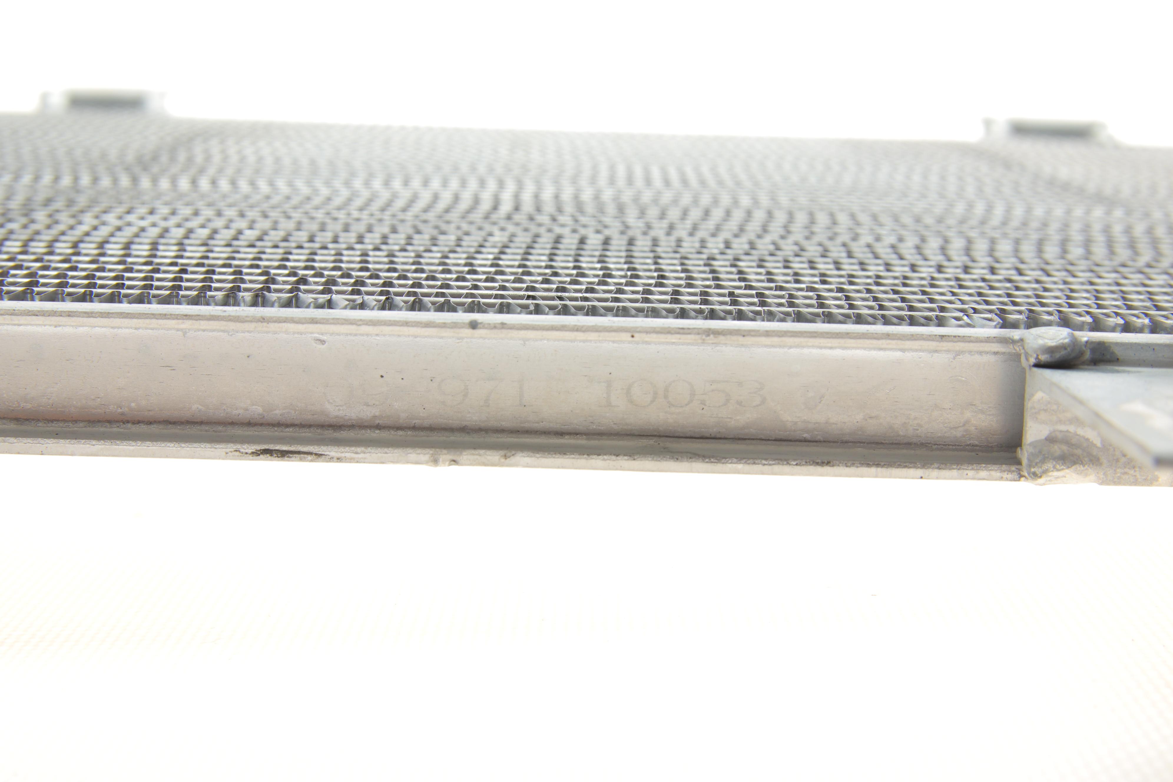 Радиатор кондиционера (с осушителем) Citroen C1/Peugeot 107/Toyota Aygo 1.0/1.4HDi 05-14