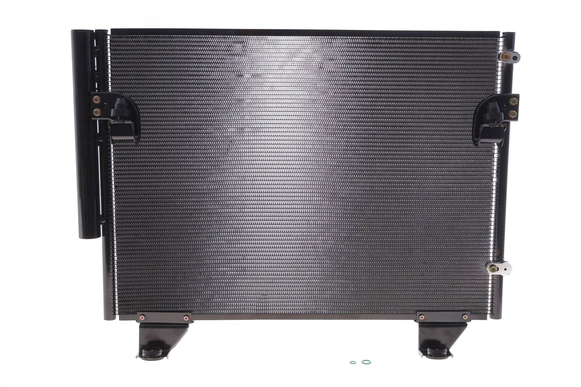 Радіатор кондиціонера (з осушувачем) Toyota Hilux 2.5-3.0 D-4D 04-