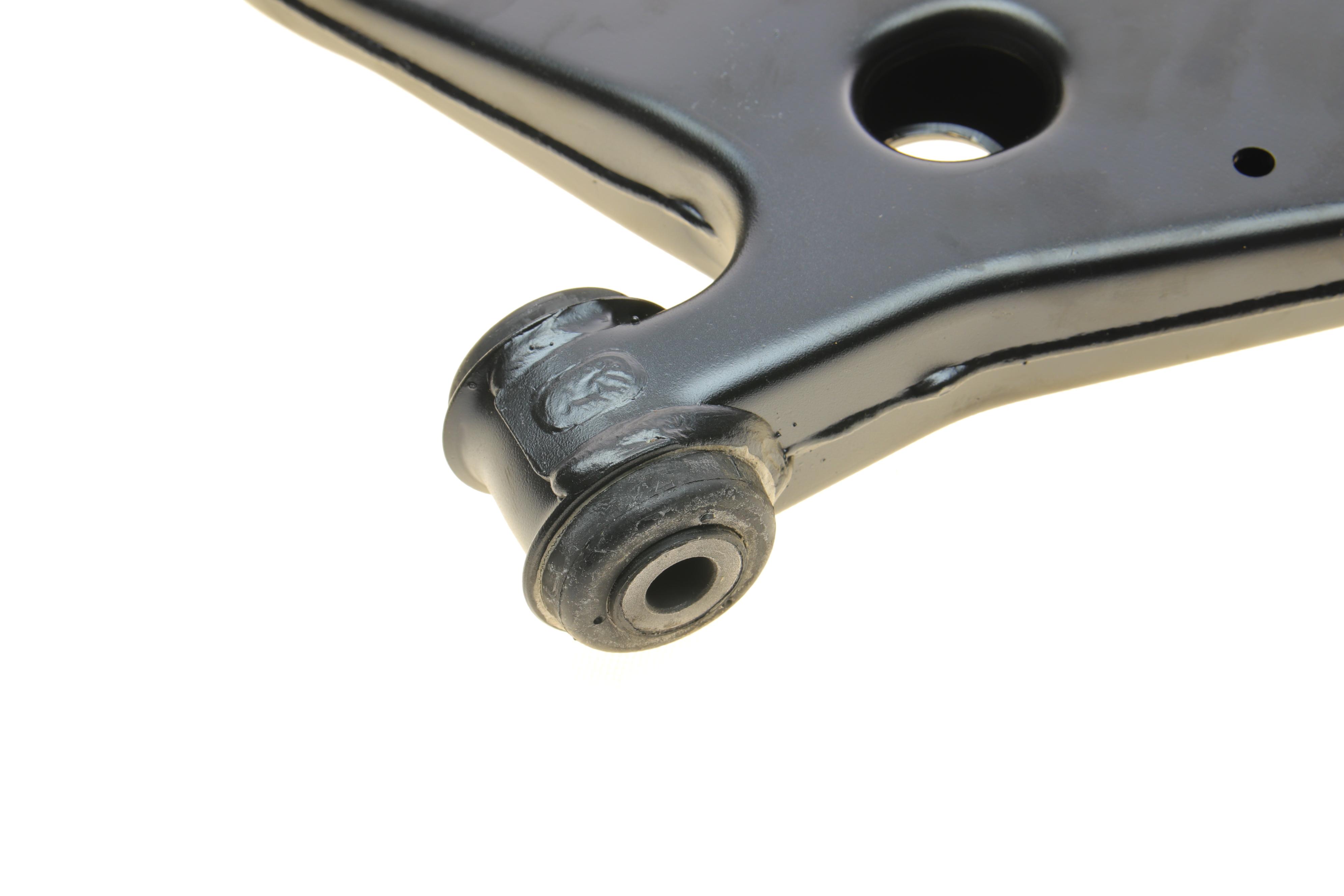 Важіль підвіски (передній/ззаду/знизу) (R) Ford Kuga 08-12