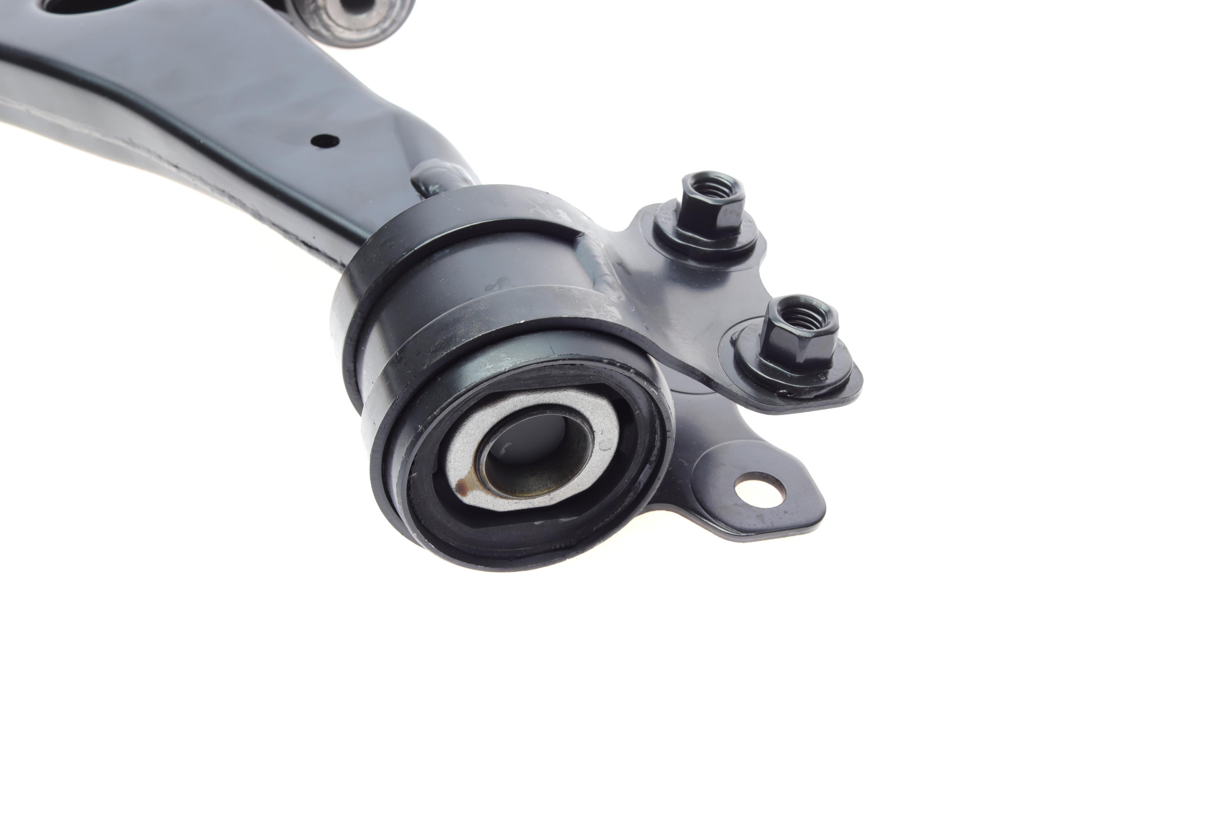 Важіль підвіски (передній/ззаду/знизу) (L) Ford Kuga 08-12