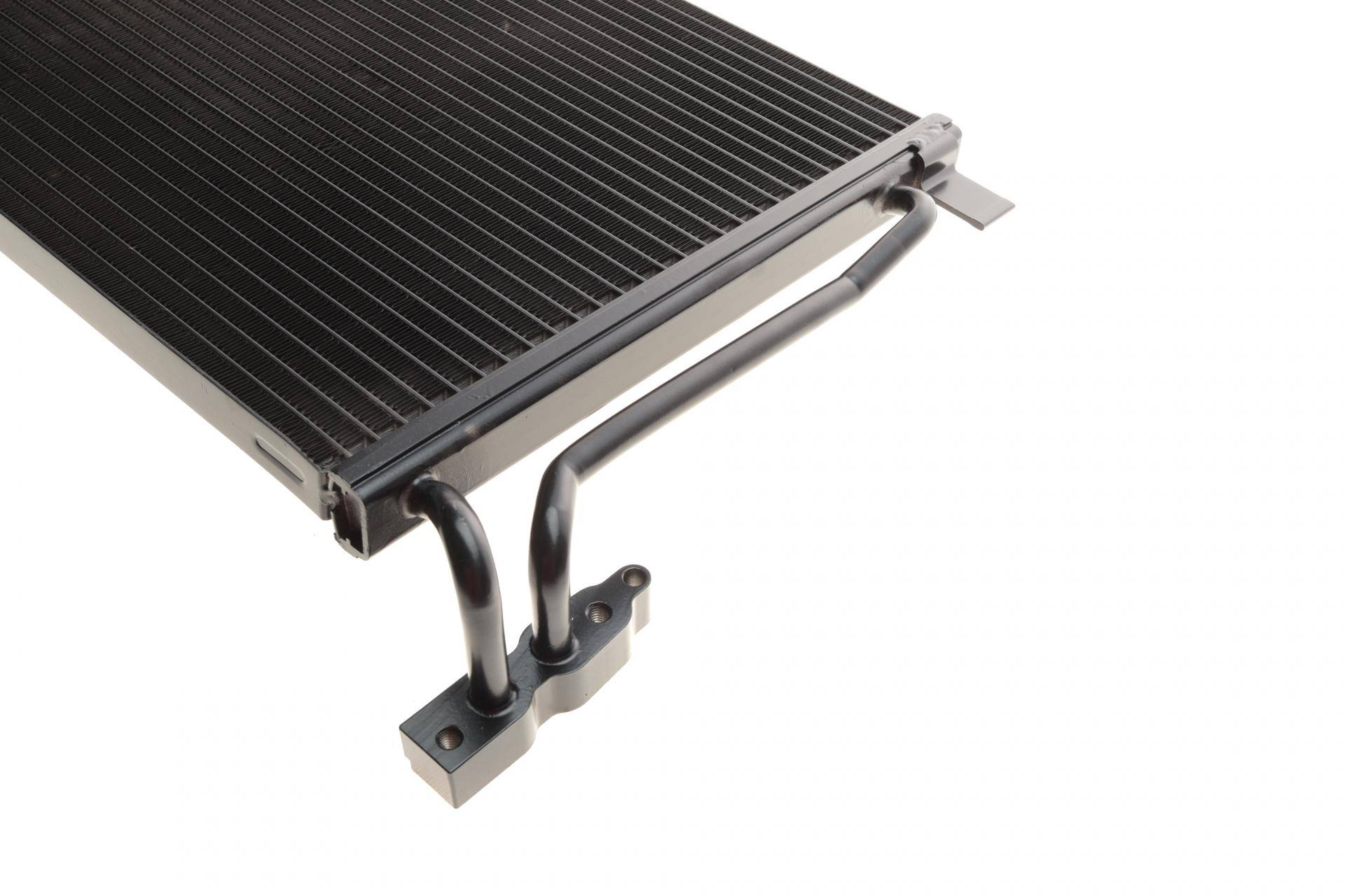 Радіатор кондиціонера BMW 3 (E46)/X3 (E83) 2.0D/3.0D 98-11 M57/M47