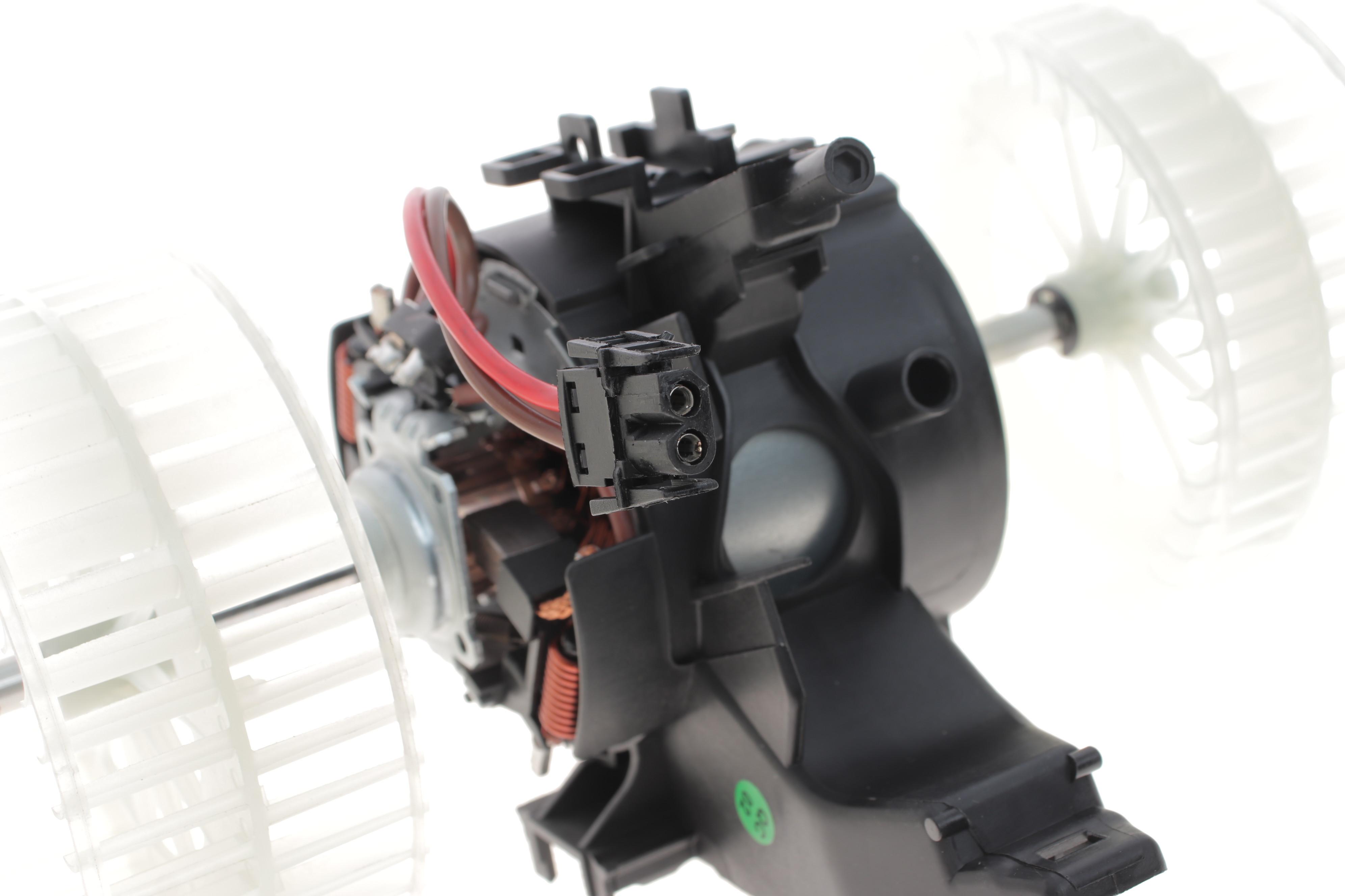 Моторчик пічки BMW 5 (E60)/6 (E63) 03-10