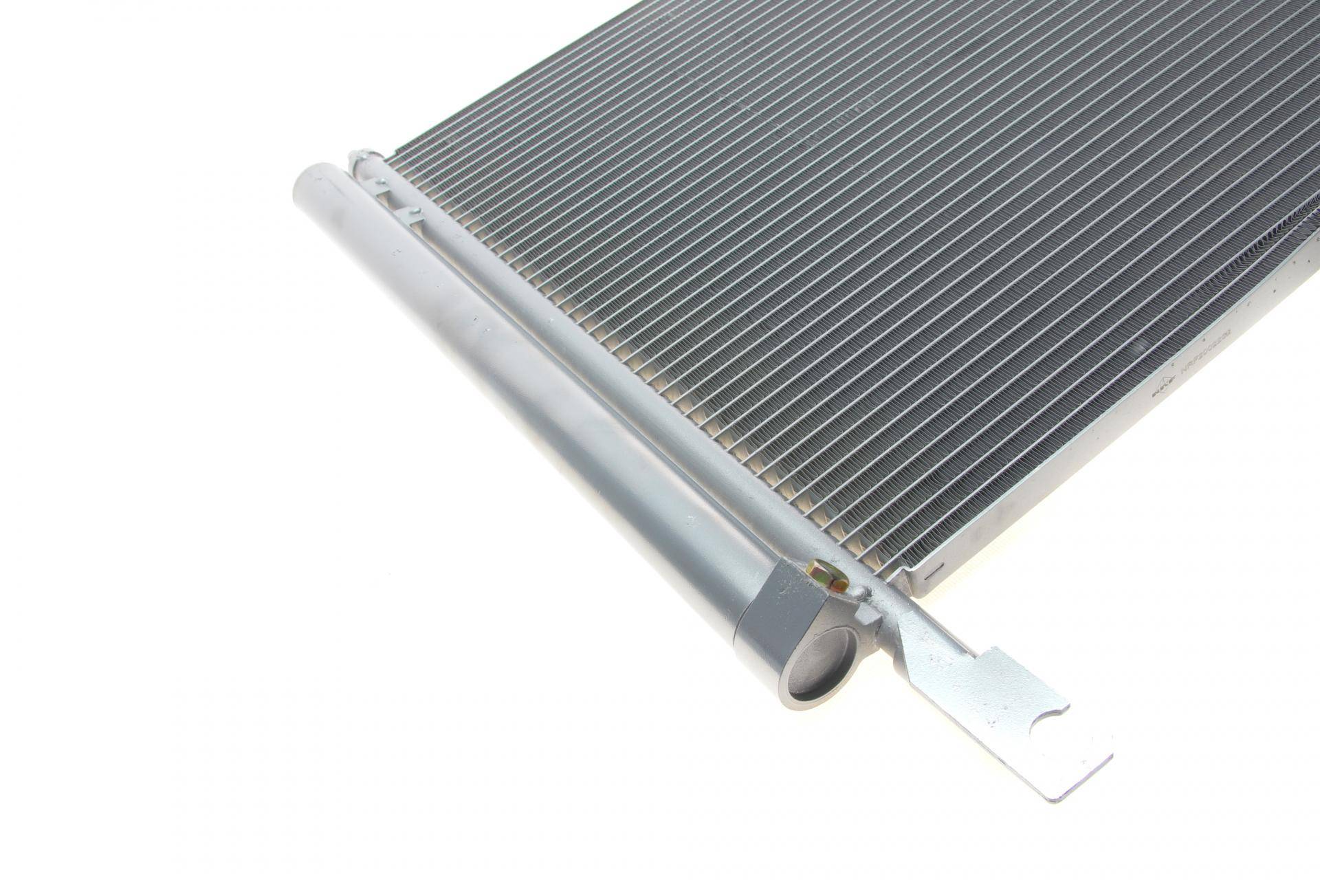 Радіатор кондиціонера (з осушувачем) Renault Koleos I 2.0/2.5 08-