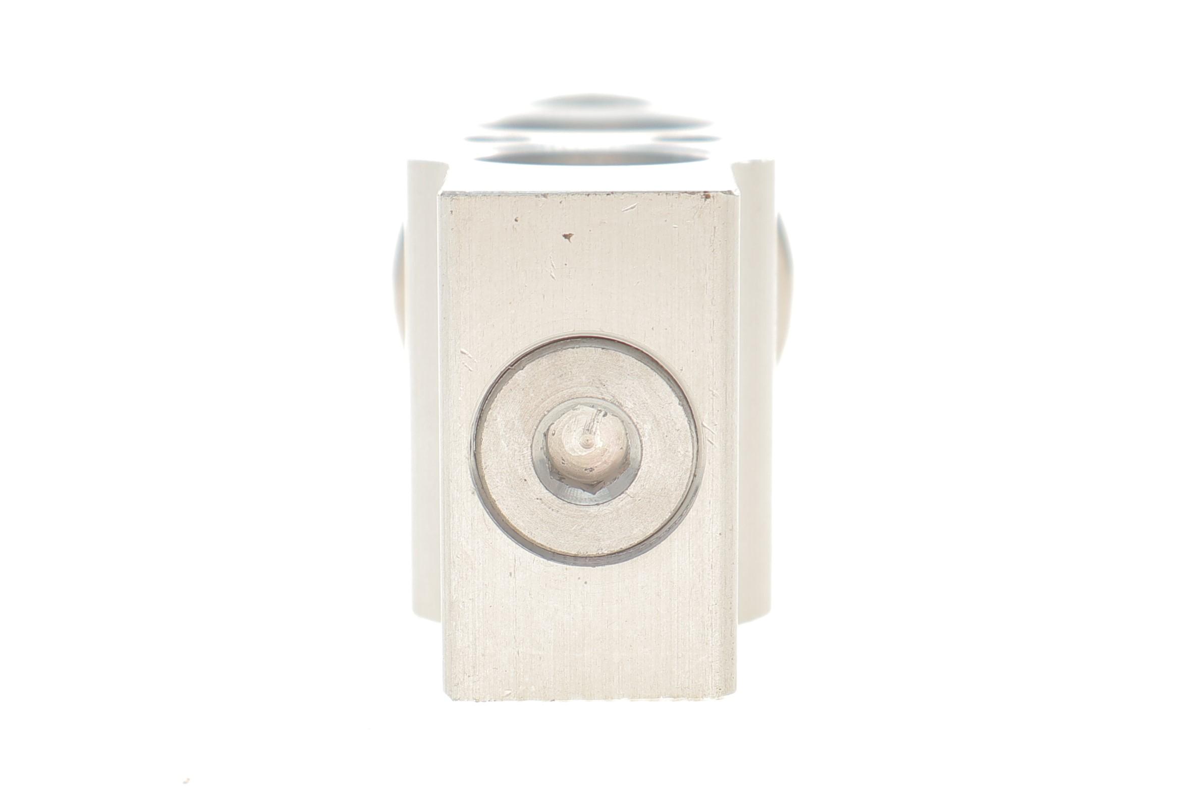 Клапан системи кондиціонування (розширювальний) Mitsubishi Lancer 07-/Outlander 06-12