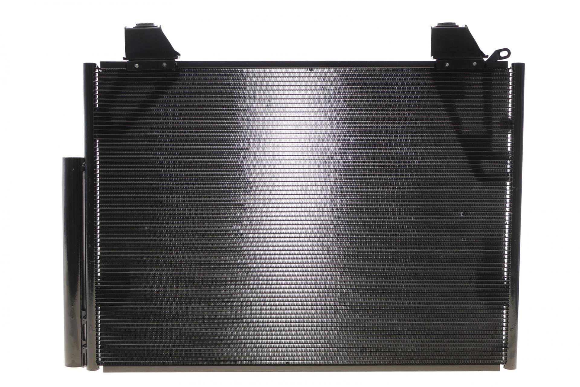 Радіатор кондиціонера (з осушувачем) Toyota Hilux 04-15