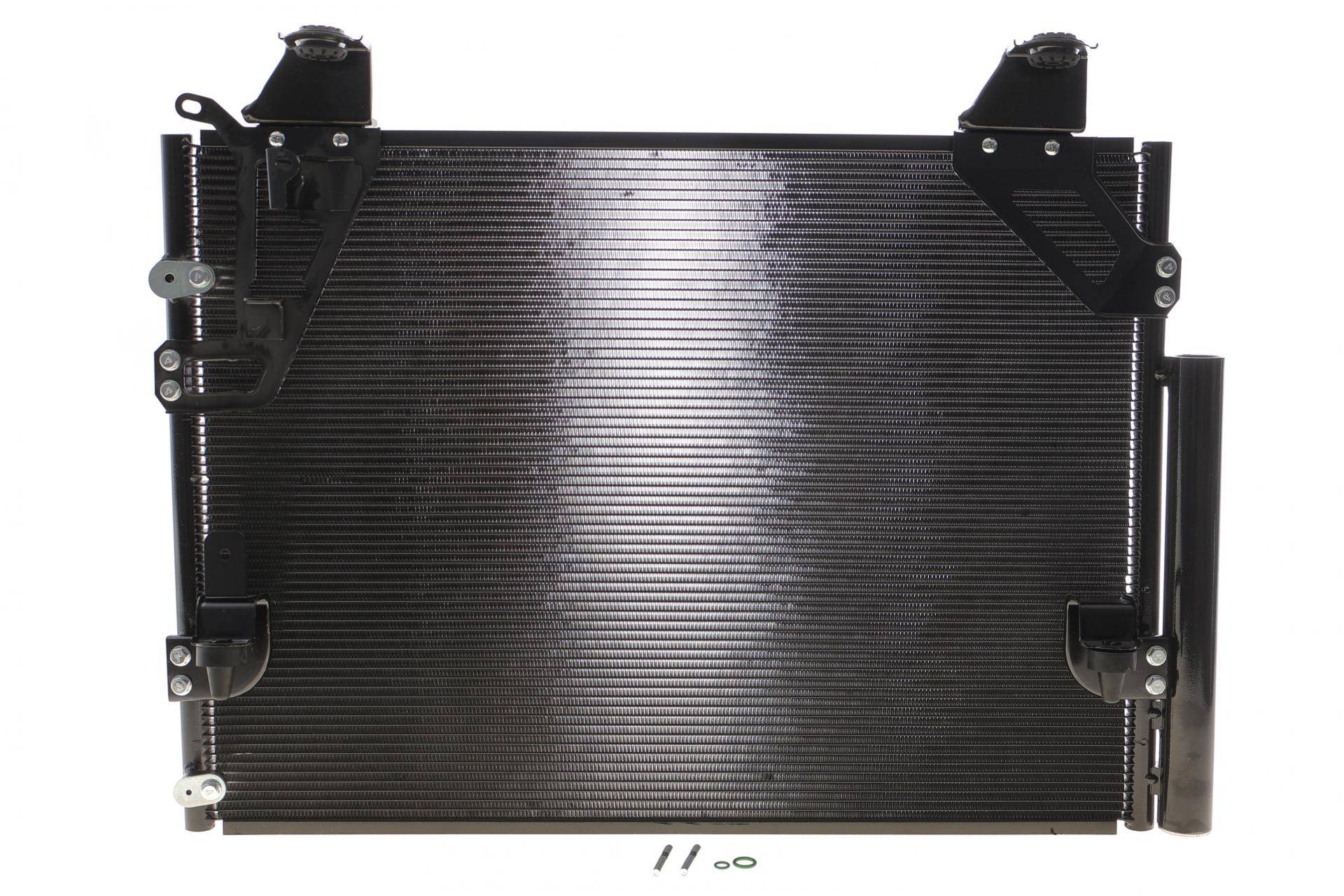 Радіатор кондиціонера (з осушувачем) Toyota Hilux 04-15