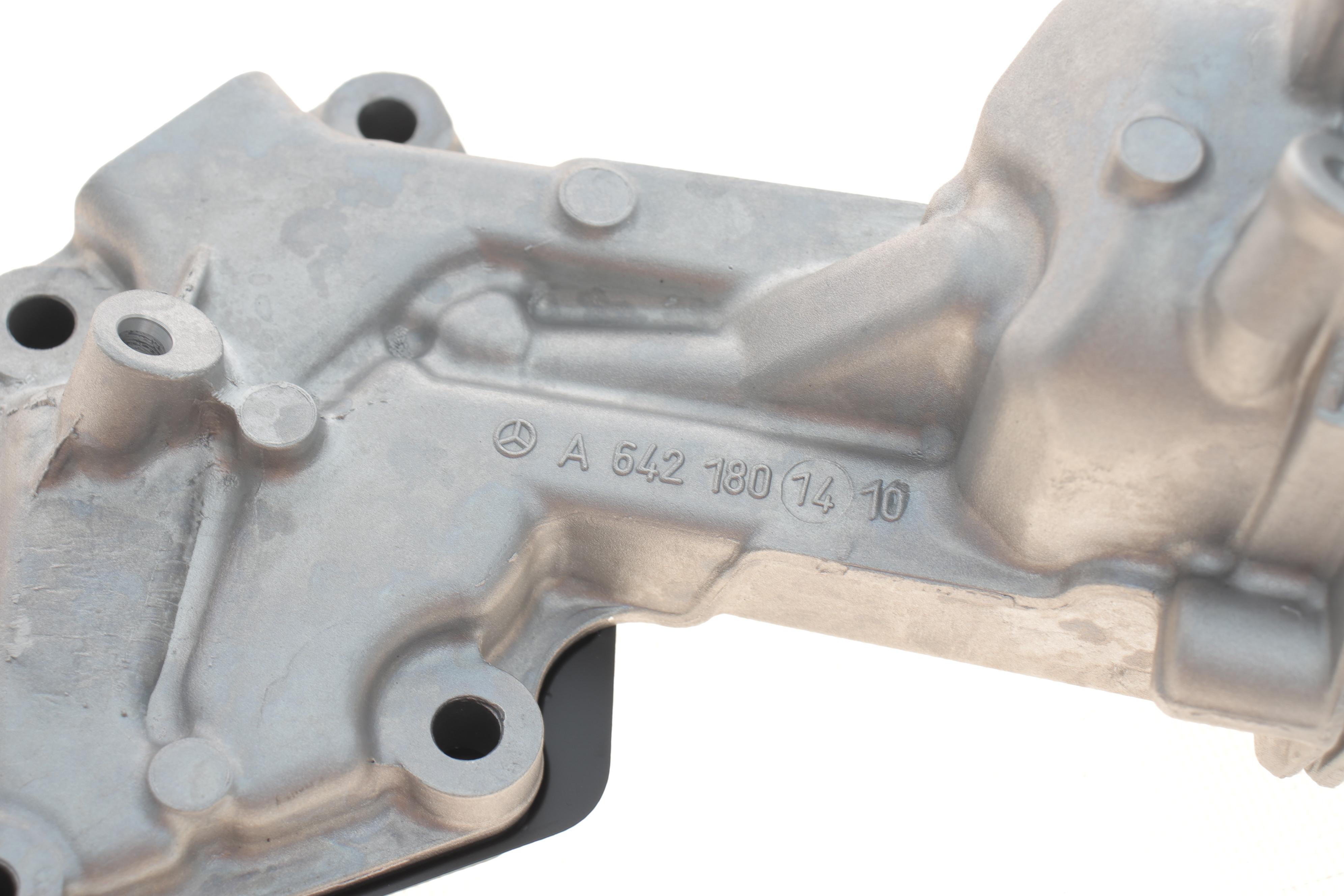 Корпус фільтра масляного MB Sprinter 3.0CDI OM642 06-