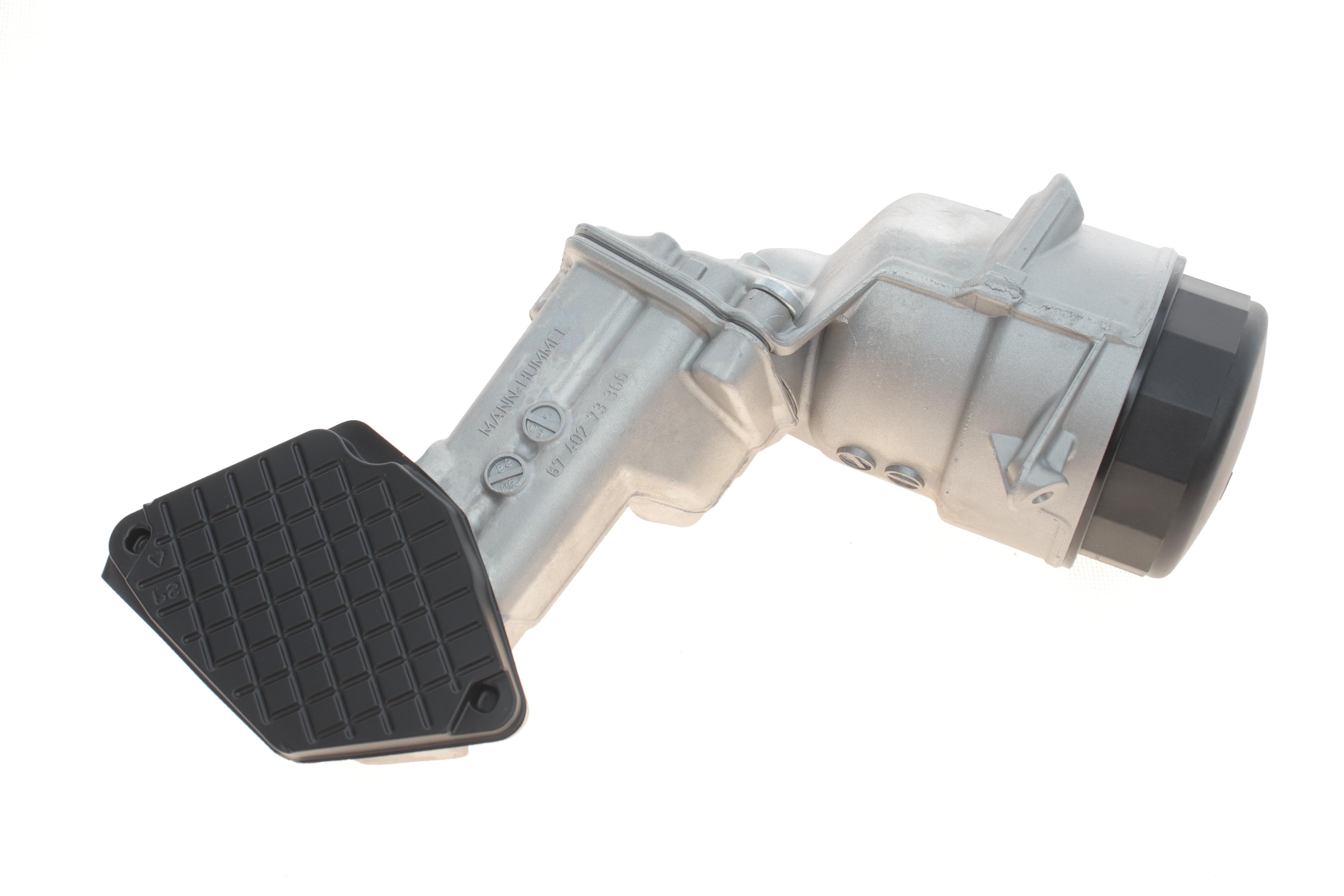 Корпус фільтра масляного MB Sprinter 3.0CDI OM642 06-