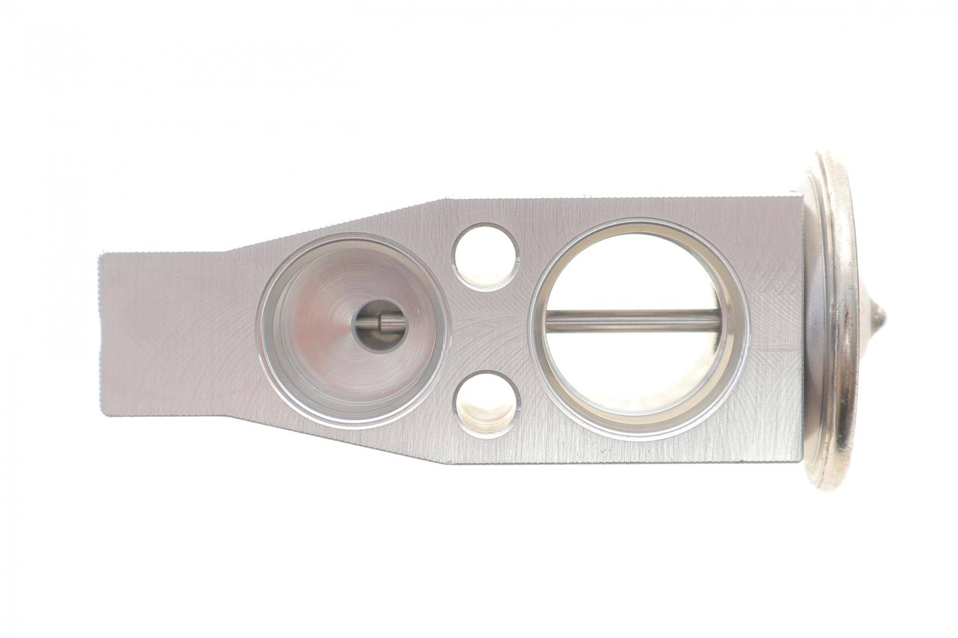 Клапан системи кондиціонування (розширювальний) Toyota Rav4 05-18