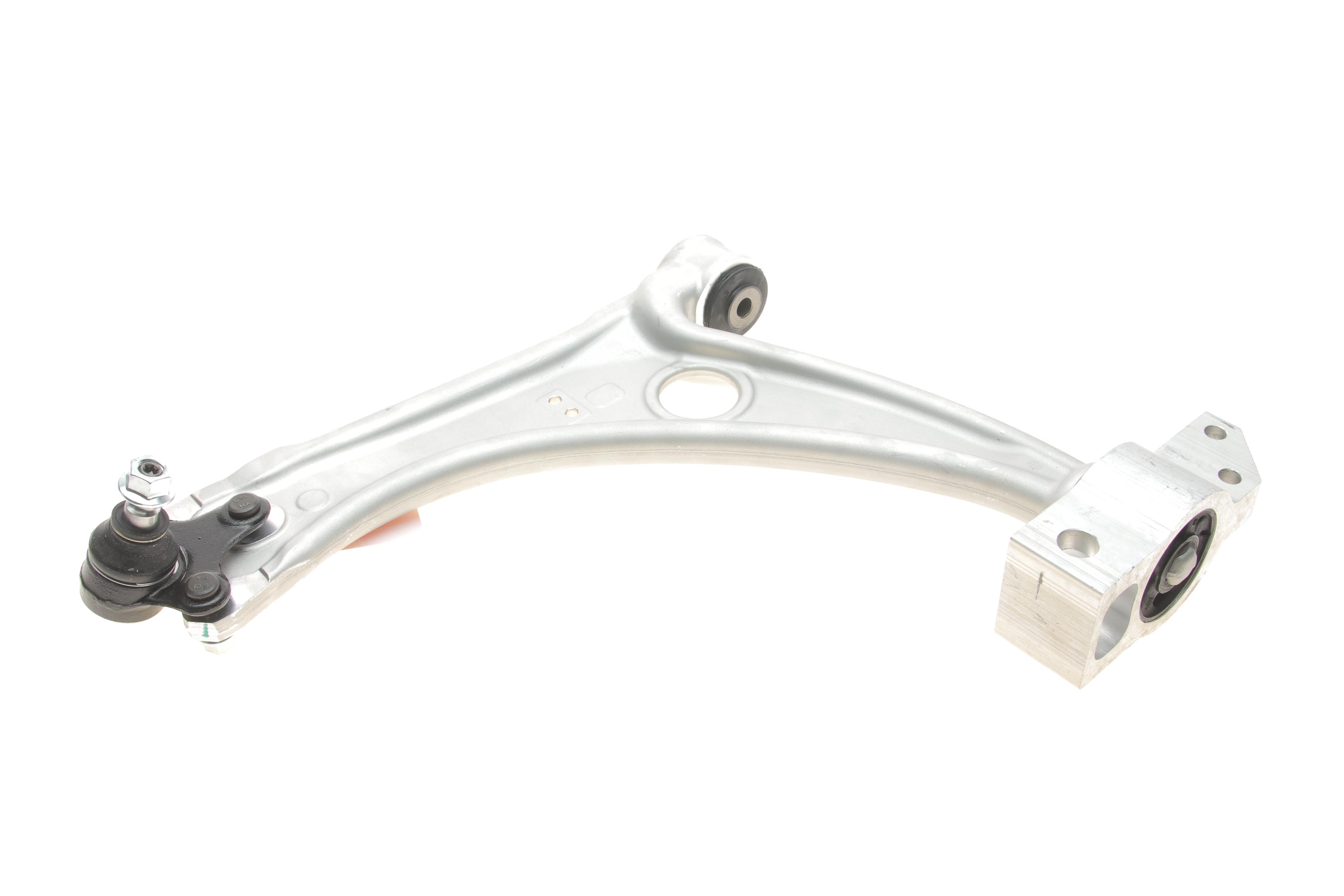 Важіль підвіски (передній/знизу) (L) VW Tiguan 07-18 (з кульовою)