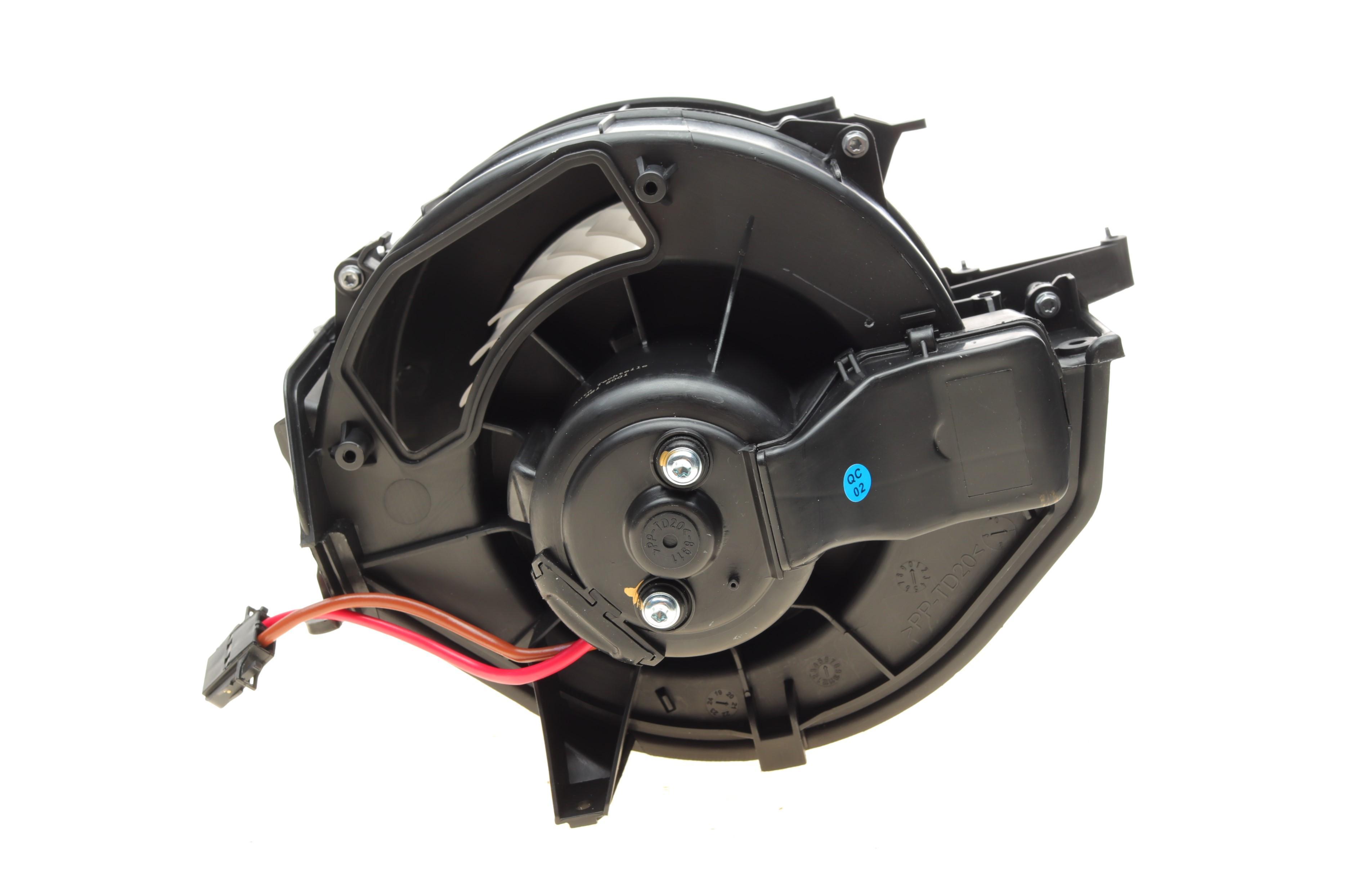 Моторчик пічки Audi A6 04-11