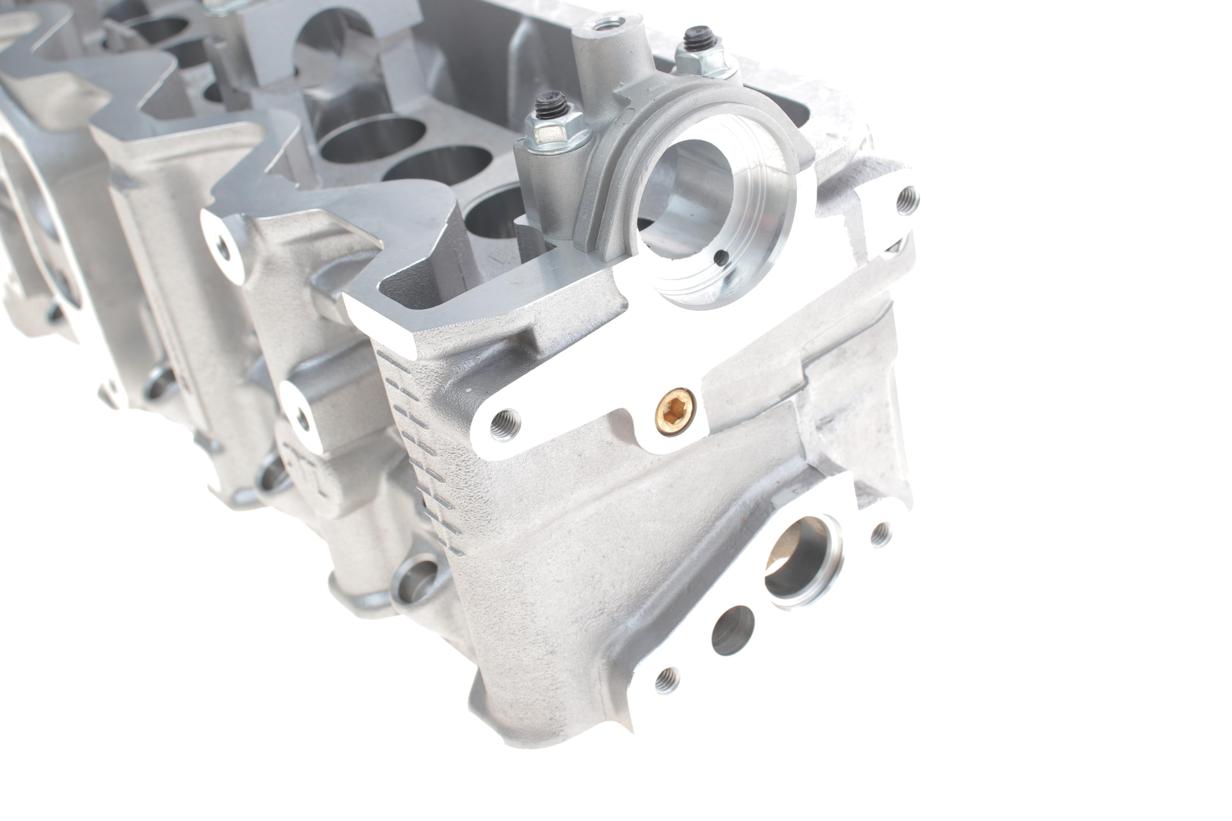 Головка блока цилиндров VW Crafter 2.5TDI 06-13