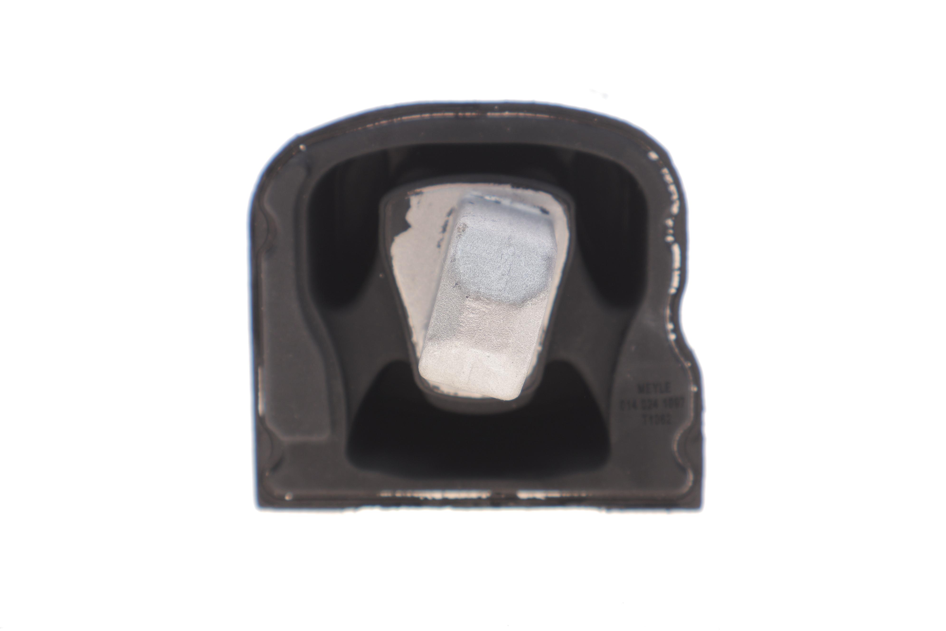 Подушка КПП MB Vito OM651 14- ззаду