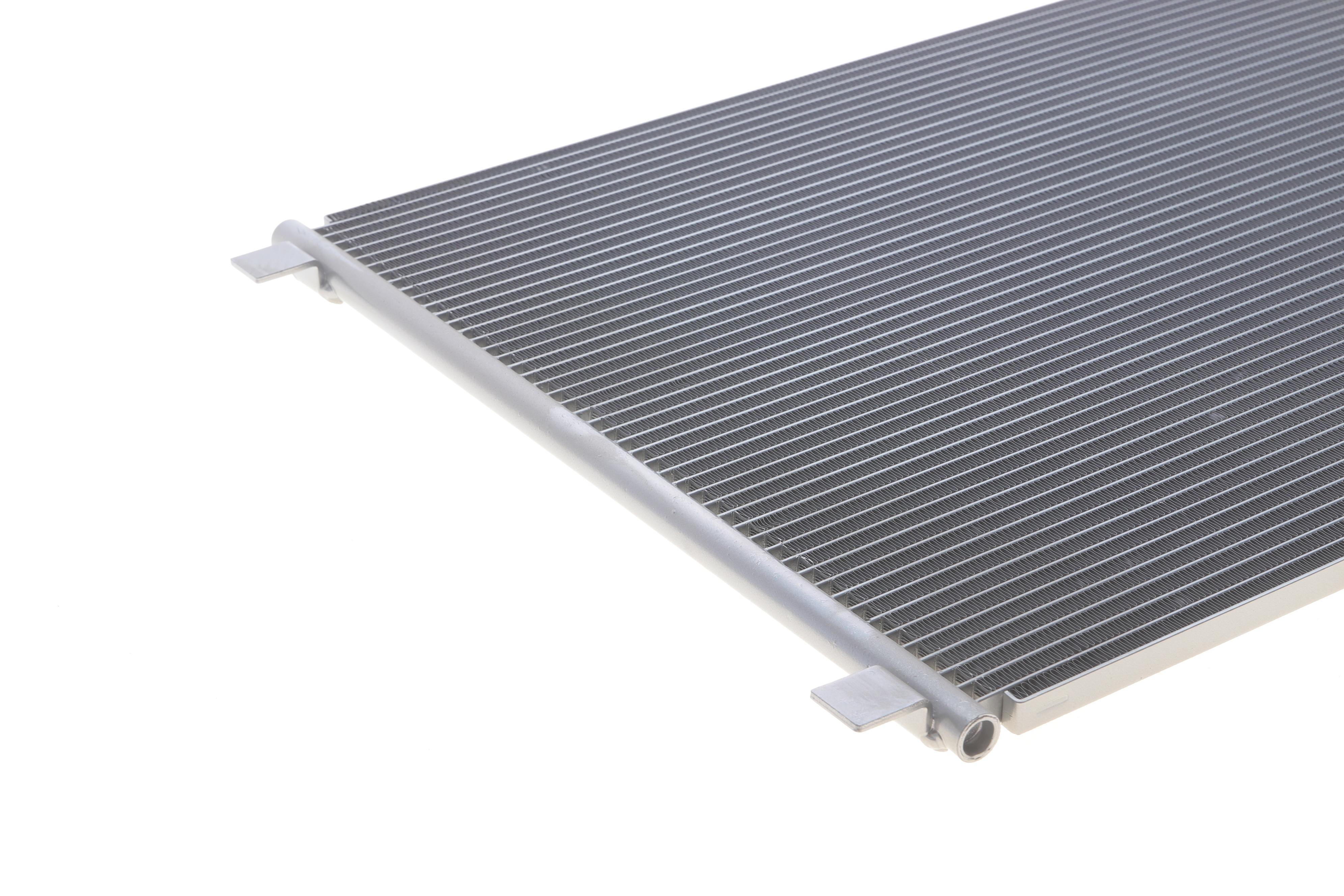 Радіатор кондиціонера Renault Megane II/ScenicII 1.9-2.0 dCi 02-08