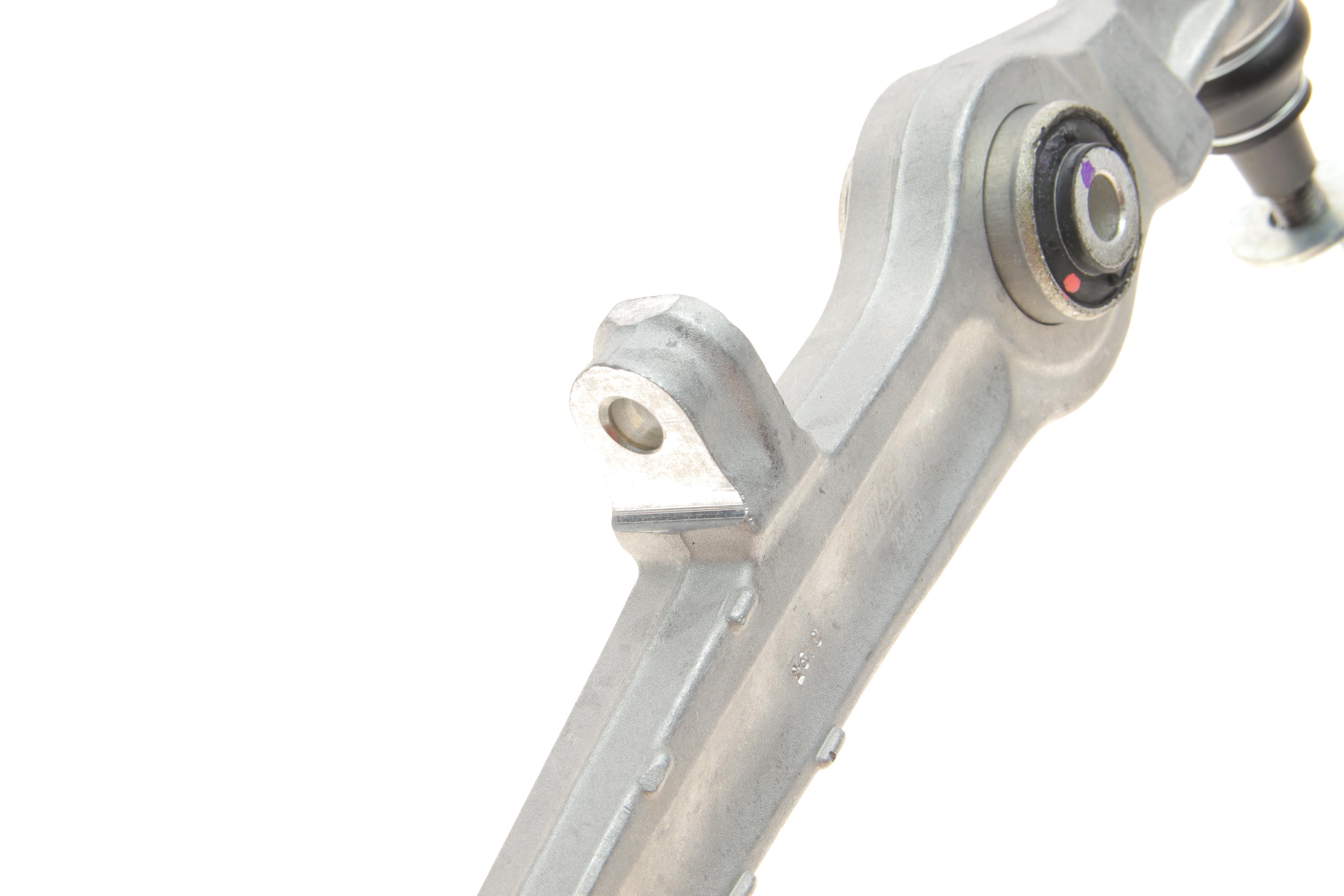 Важіль підвіски (передній/знизу) VW Passat 00-05