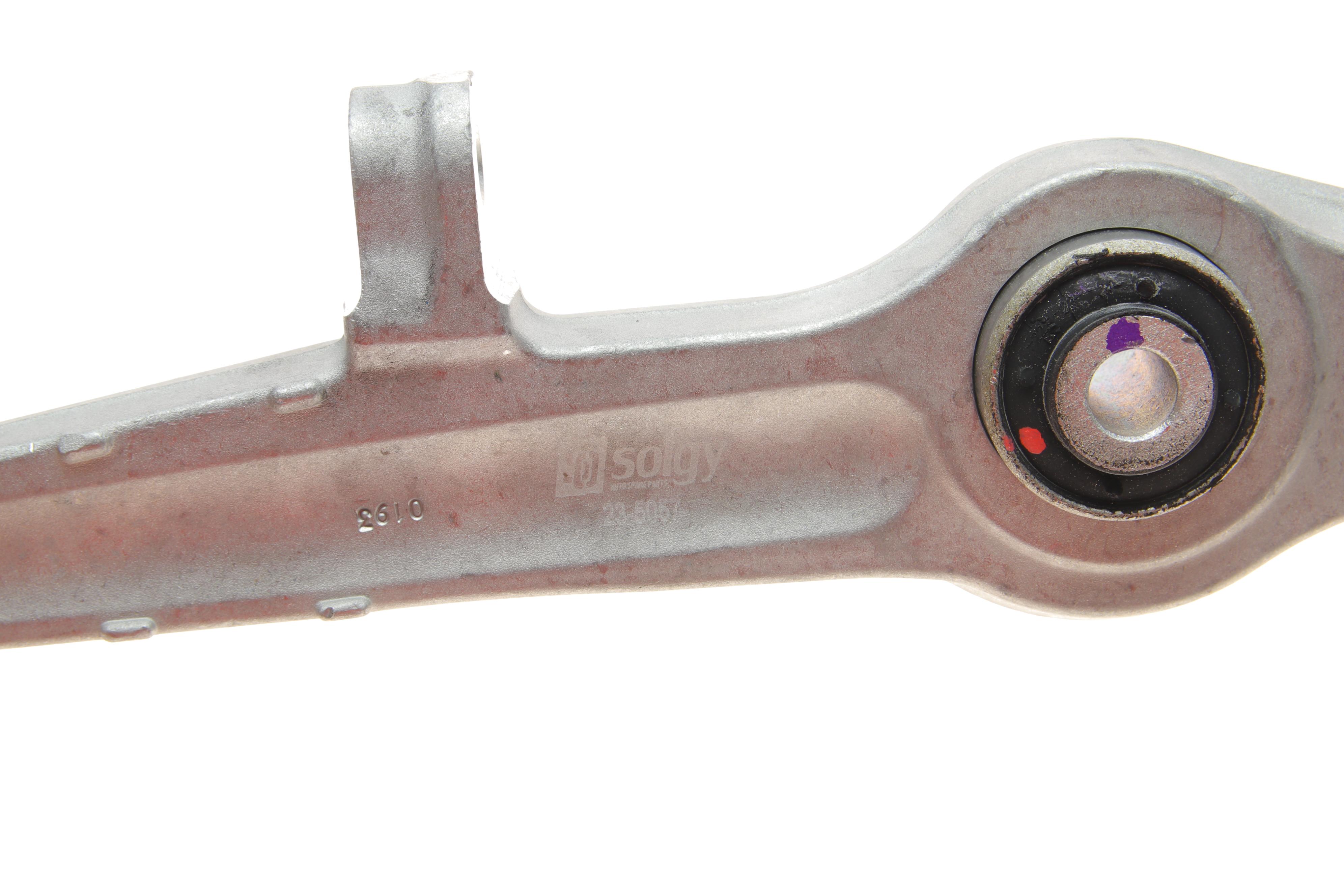 Важіль підвіски (передній/знизу) VW Passat 00-05