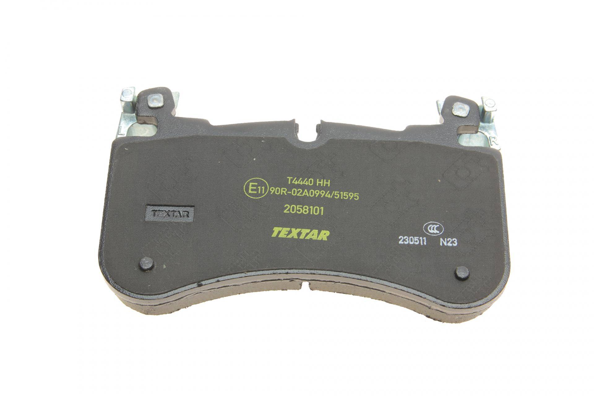 Колодки гальмівні (передні) Land Rover Defender 19-/Discovery 16-/Range Rover 12- 4x4 (Brembo) Q+