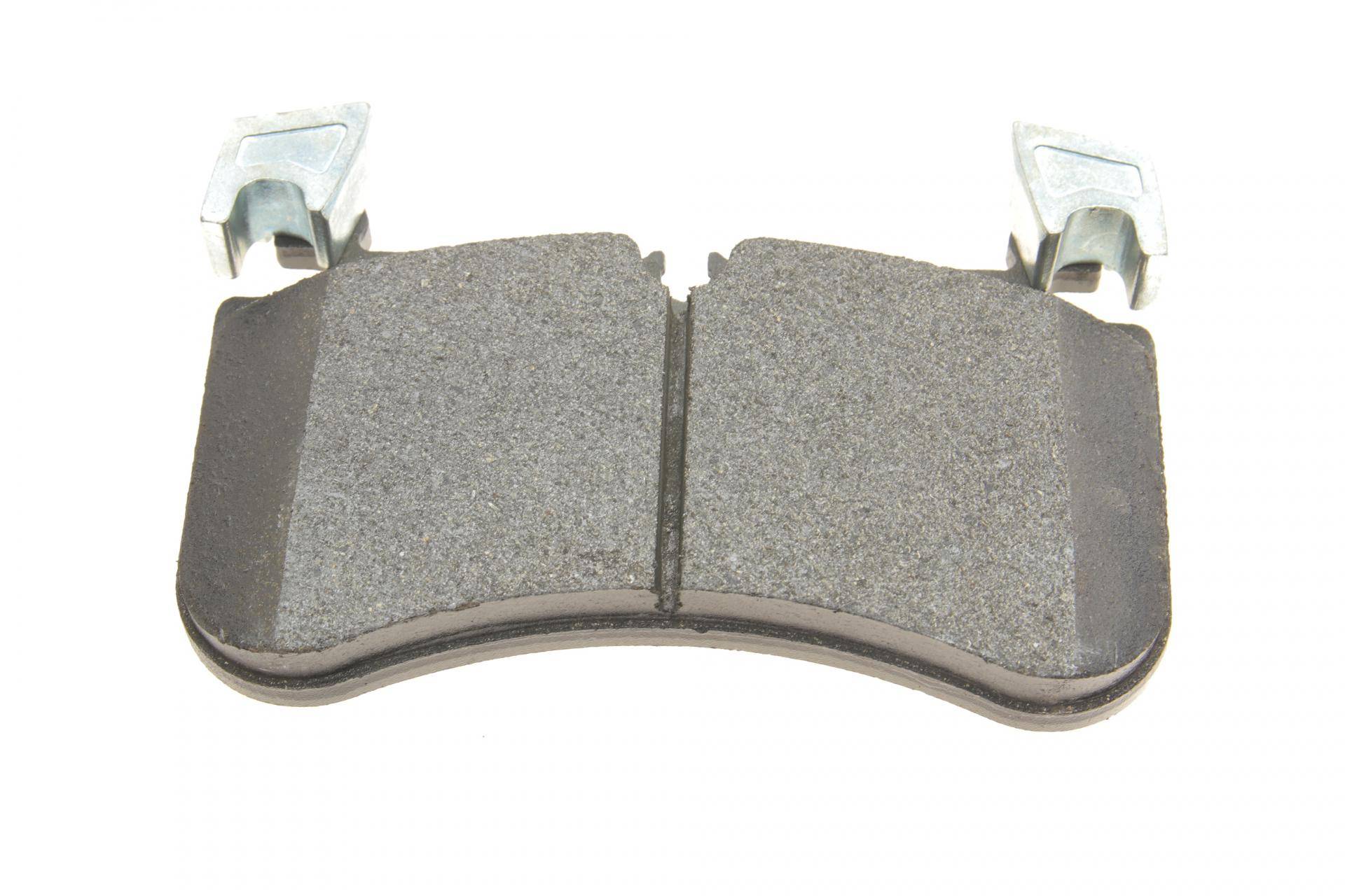 Колодки гальмівні (передні) Land Rover Defender 19-/Discovery 16-/Range Rover 12- 4x4 (Brembo) Q+