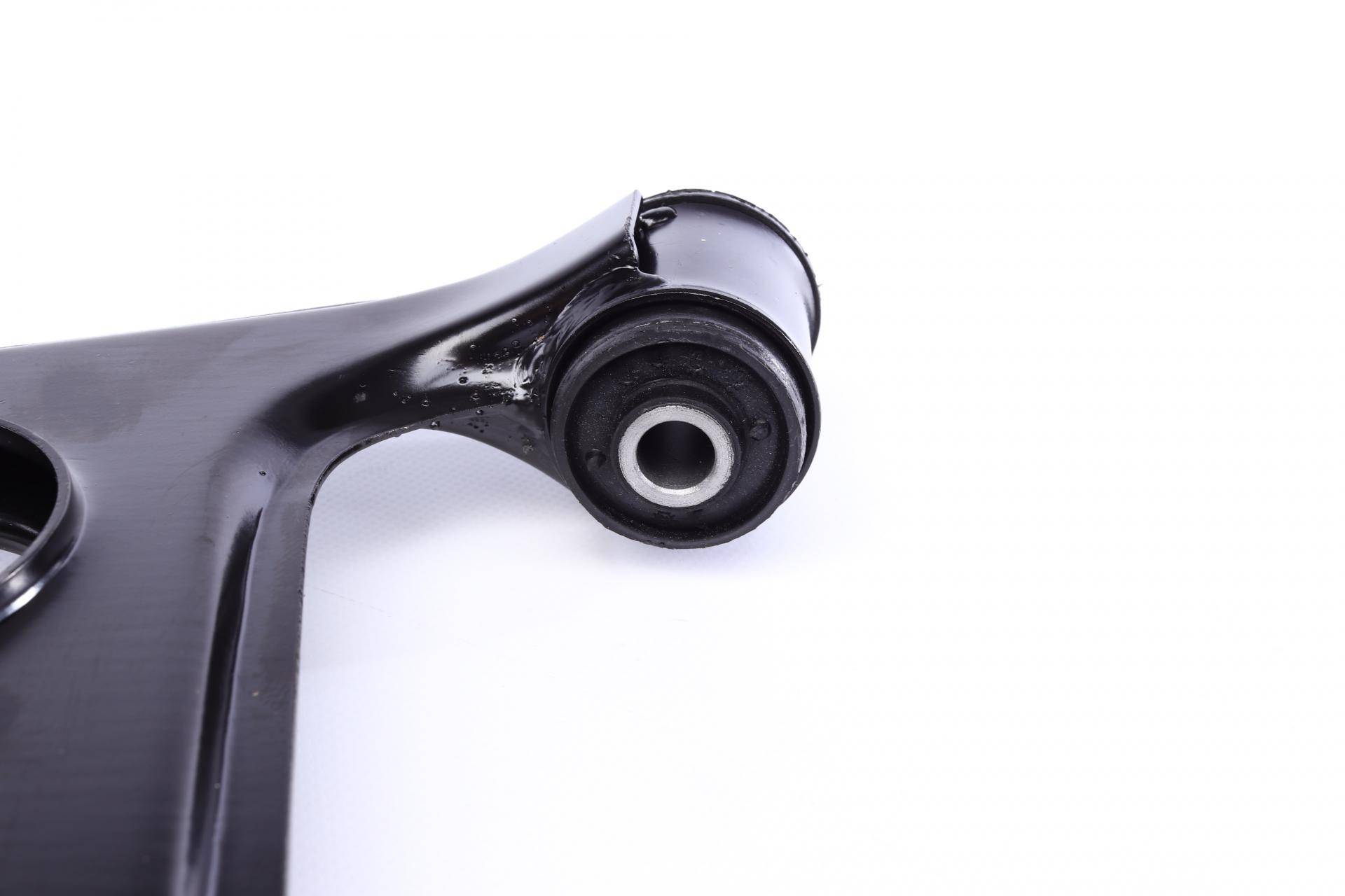 Важіль підвіски (передній/знизу) (R) MB A-class (W168) 1.4-2.1 97-04