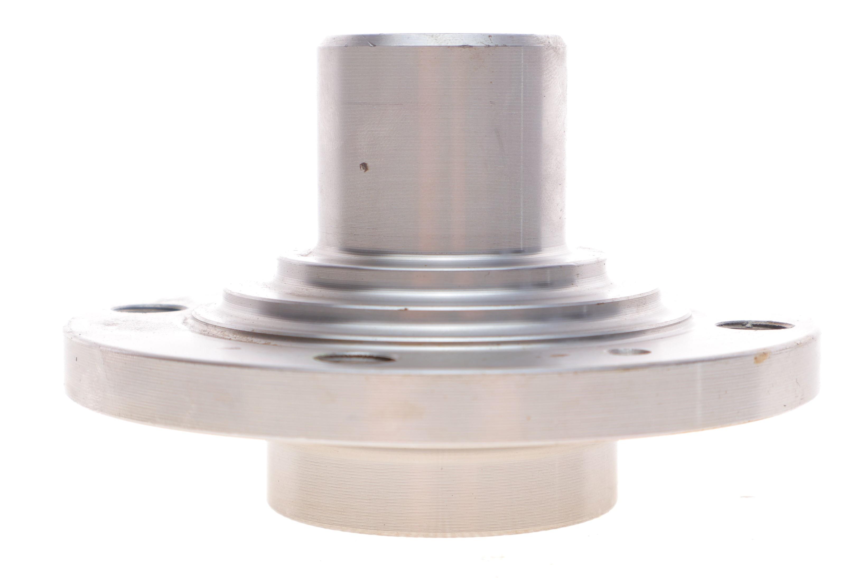 Ступица (передняя) VW Golf/Passat 83-97 (без подшипника)