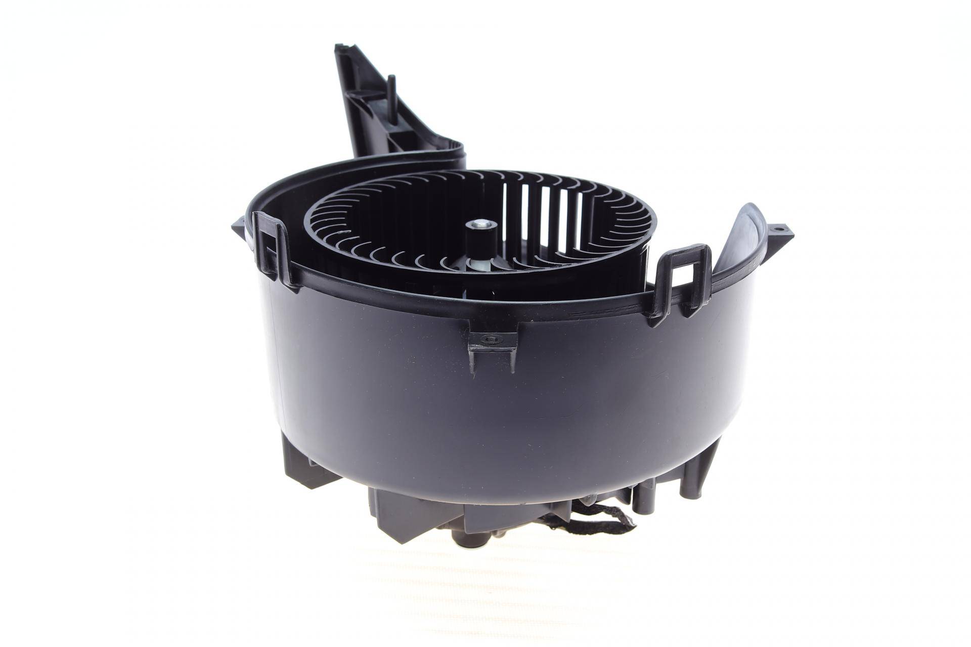 Моторчик пічки Opel Vectra C/Signum 02-