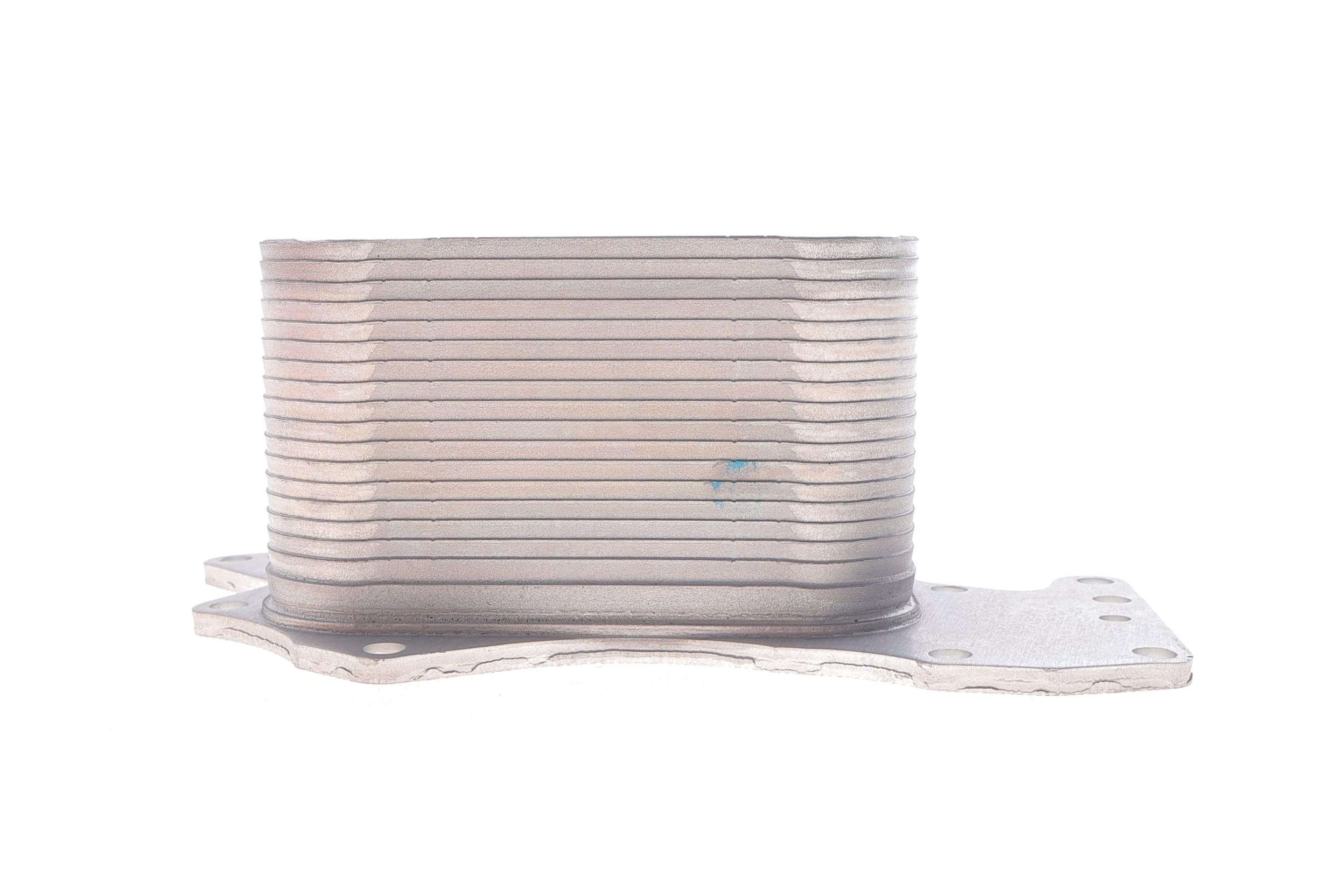 Радиатор масляный Audi A4/A6/A8/Q7/VW Touareg 2.7TDI/3.0TDI/3.0 V6 04-11 (теплообменник)