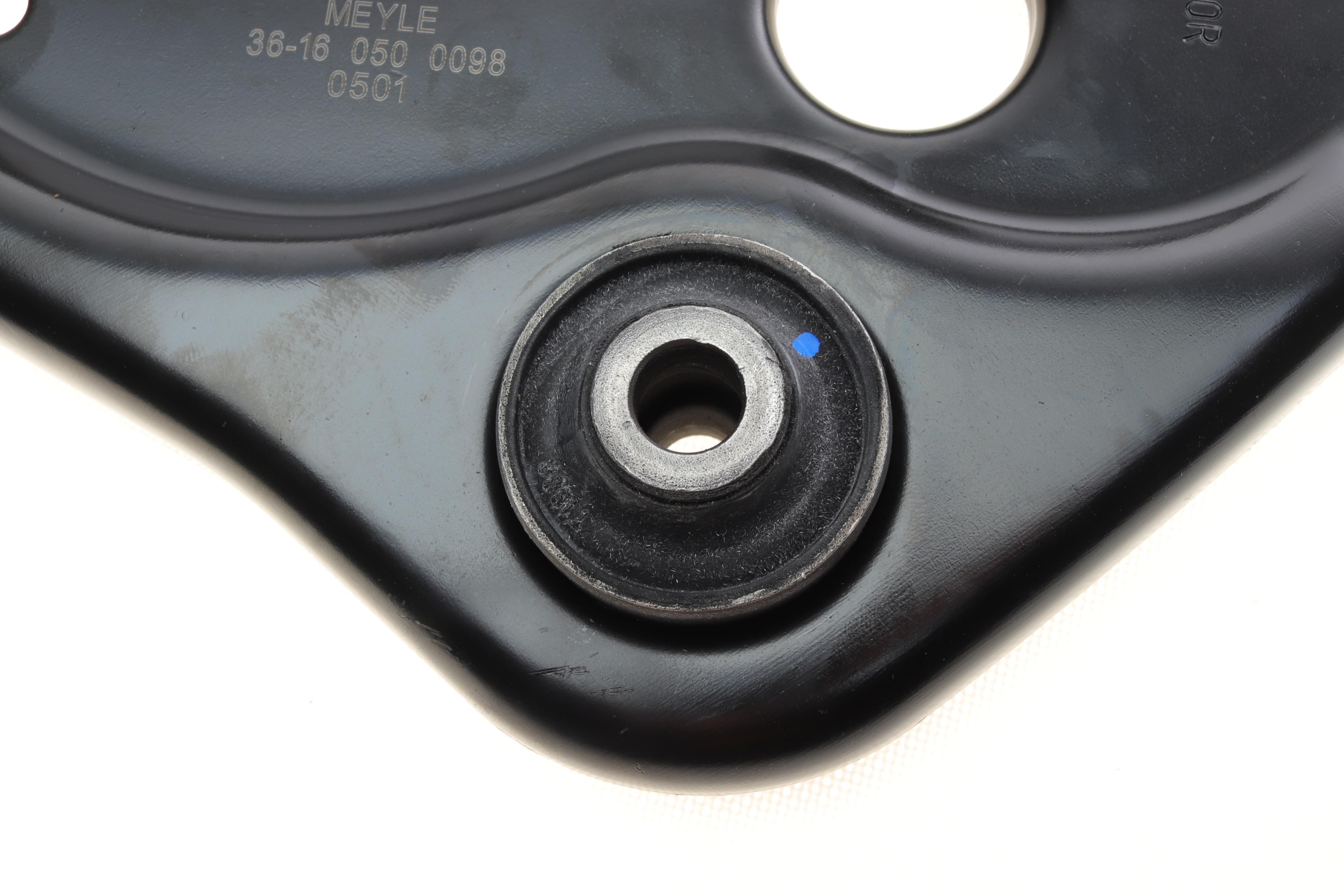 Важіль підвіски (передній/знизу) (R) Nissan Qashqai II 13-/Renault Kadjar 15-