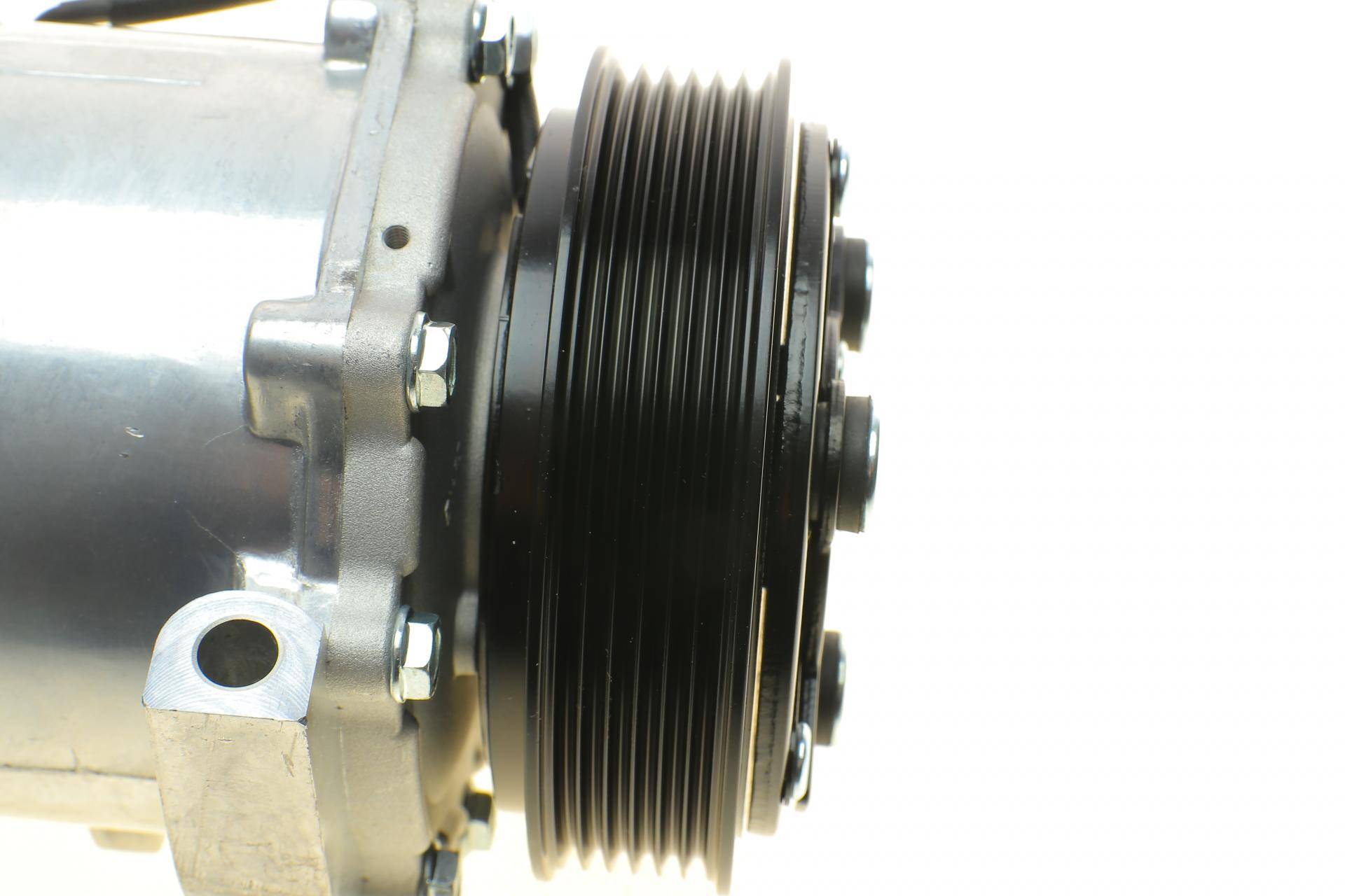 Компресор кондиціонера Ford Focus/C-Max 1.6TDCi 03-12/Mazda 3 1.6DI 04-09