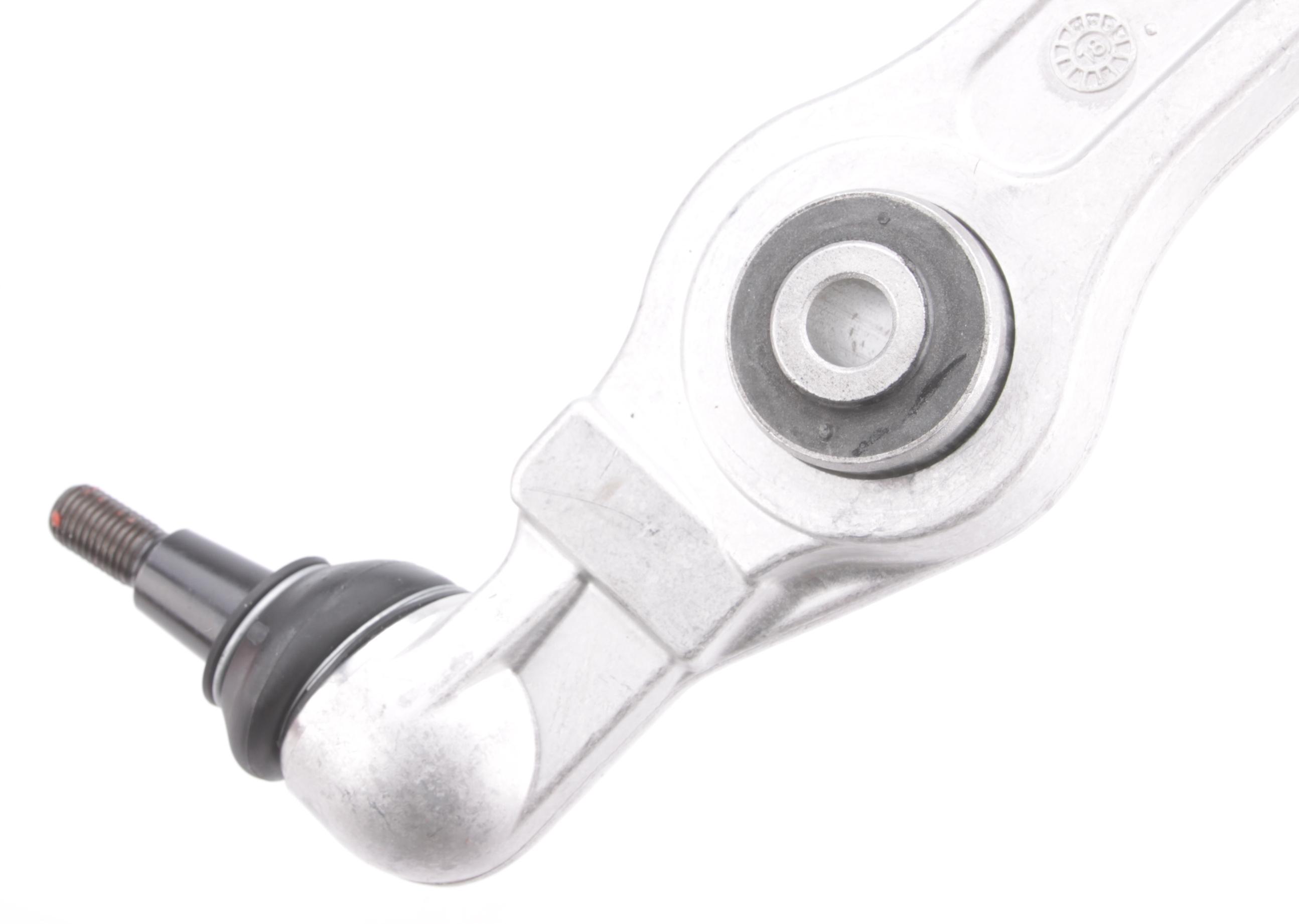 Важіль підвіски (передній/знизу/спереду) Audi A4/A6/A8/Skoda Super B/VW Passat 1.6-4.2 94-08