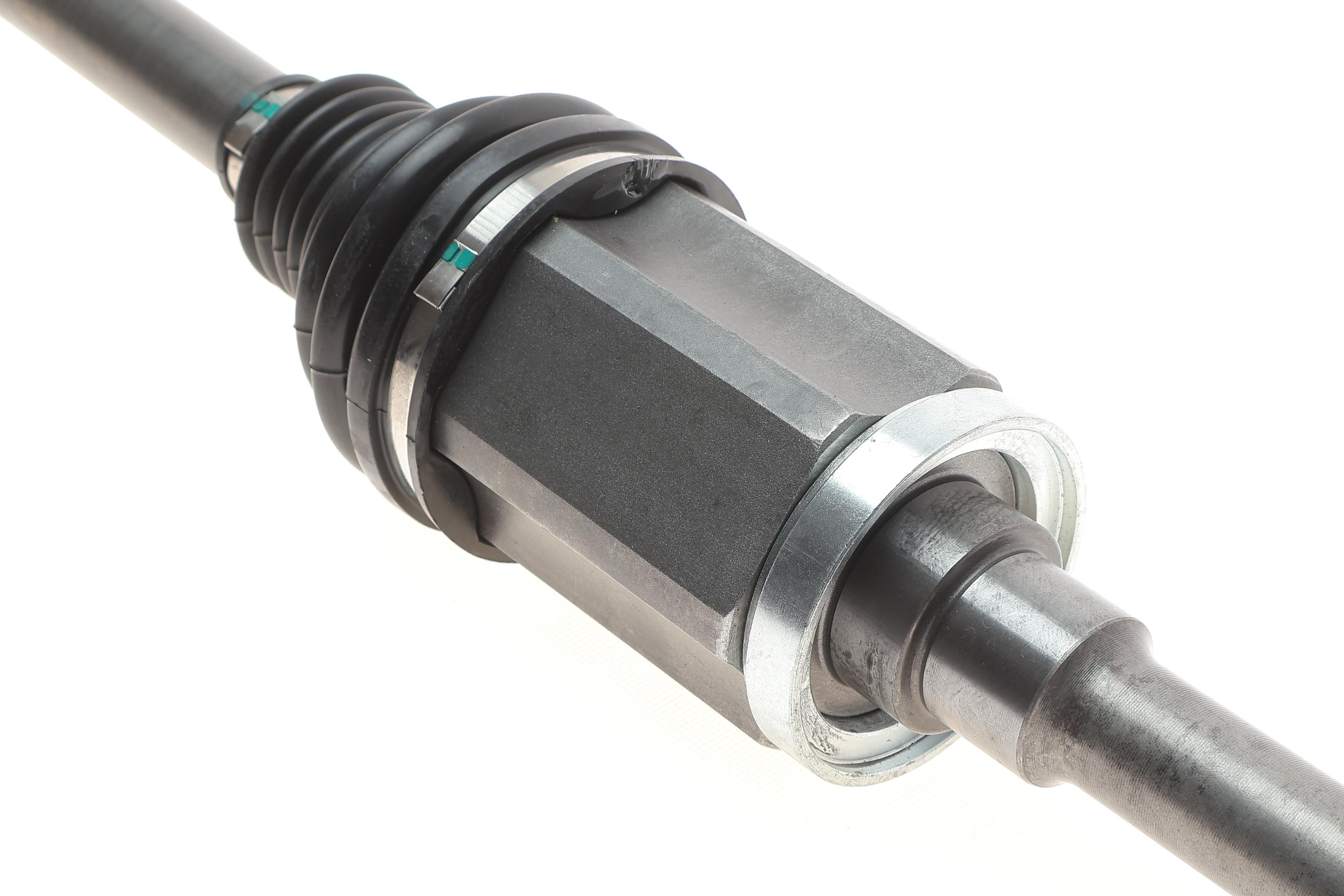 Полуось (передняя) BMW 5 (G30/F90) 16-23 (R) (37x27x873) B47/B48/B57/B58