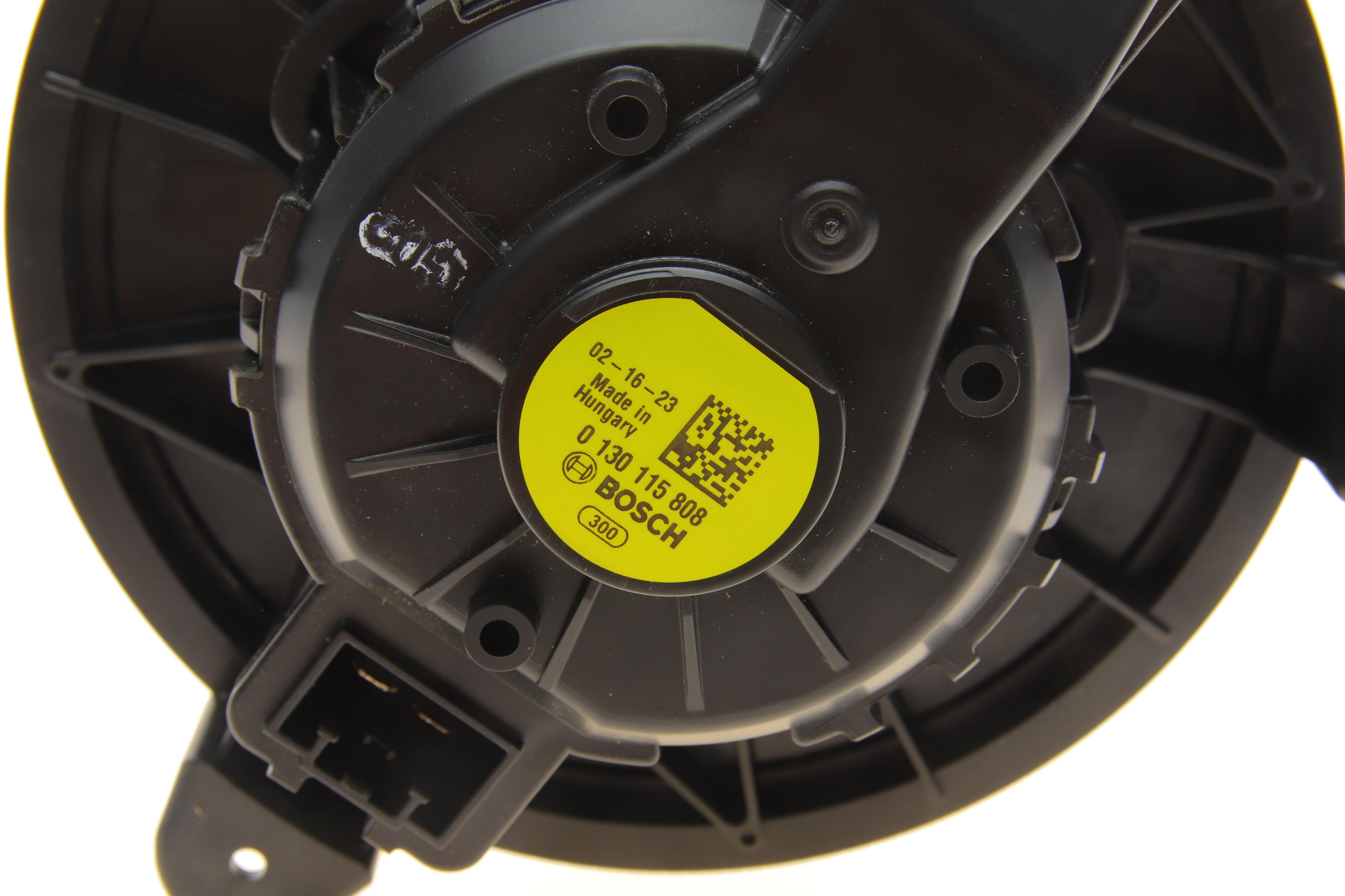 Моторчик пічки Ford Fiesta 17-