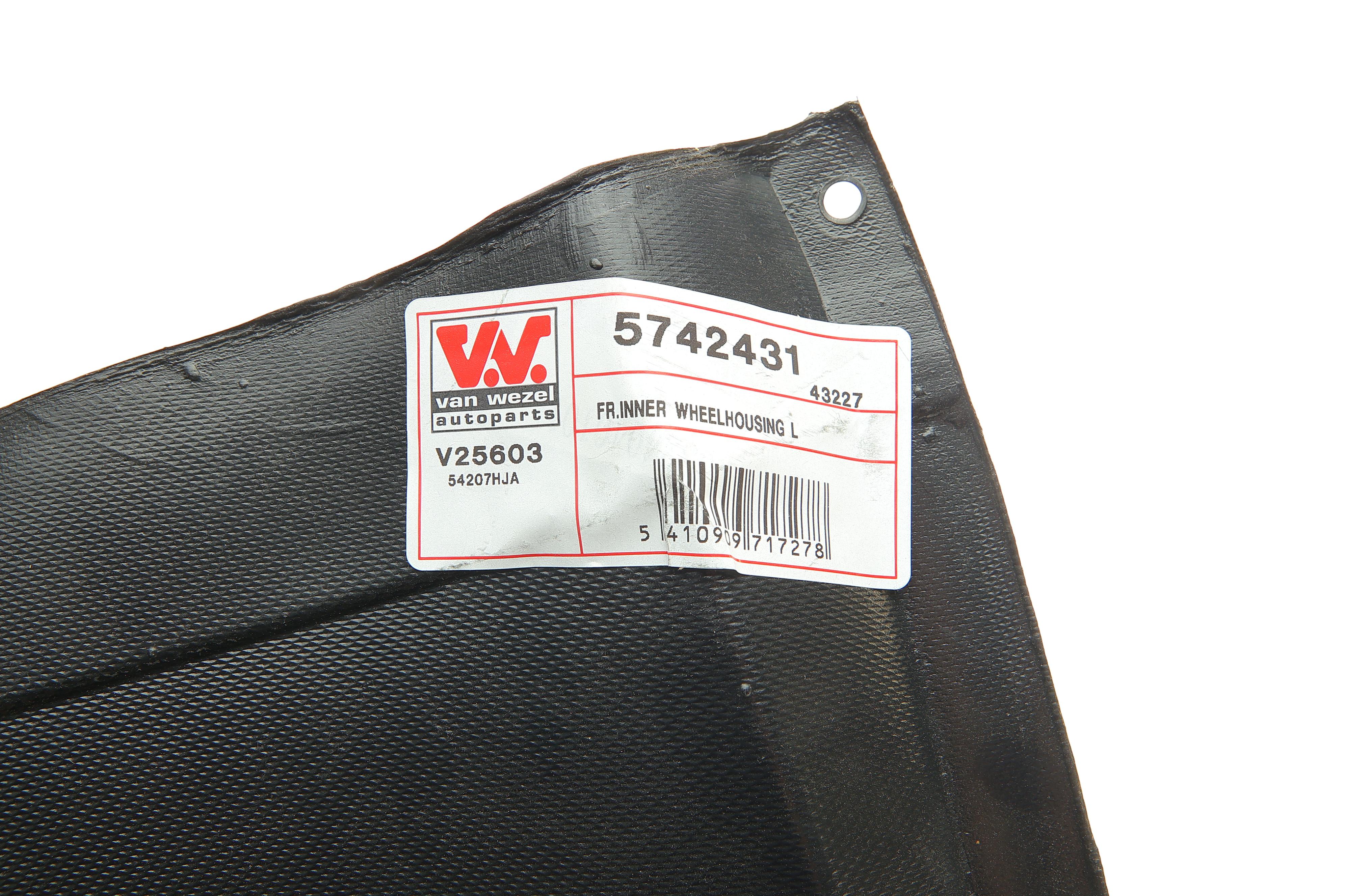 Підкрильник (передній/передня частина) VW Passat 14- (L)