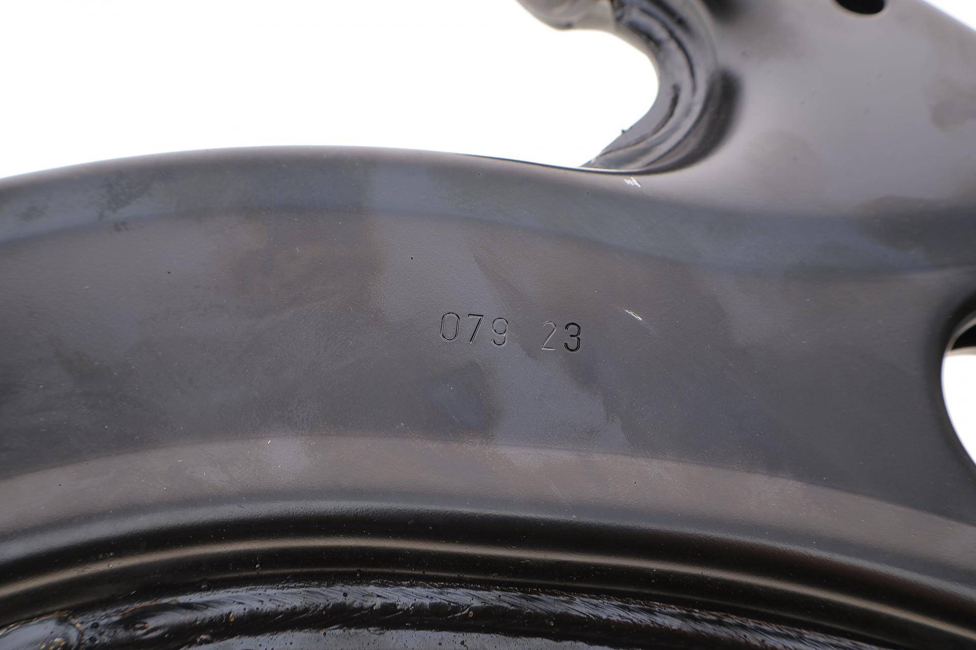 Важіль підвіски (передній/знизу) (L) Audi A3 96-03/Skoda Octavia 96-10/VW Golf IV 97-06 (з кульовою)