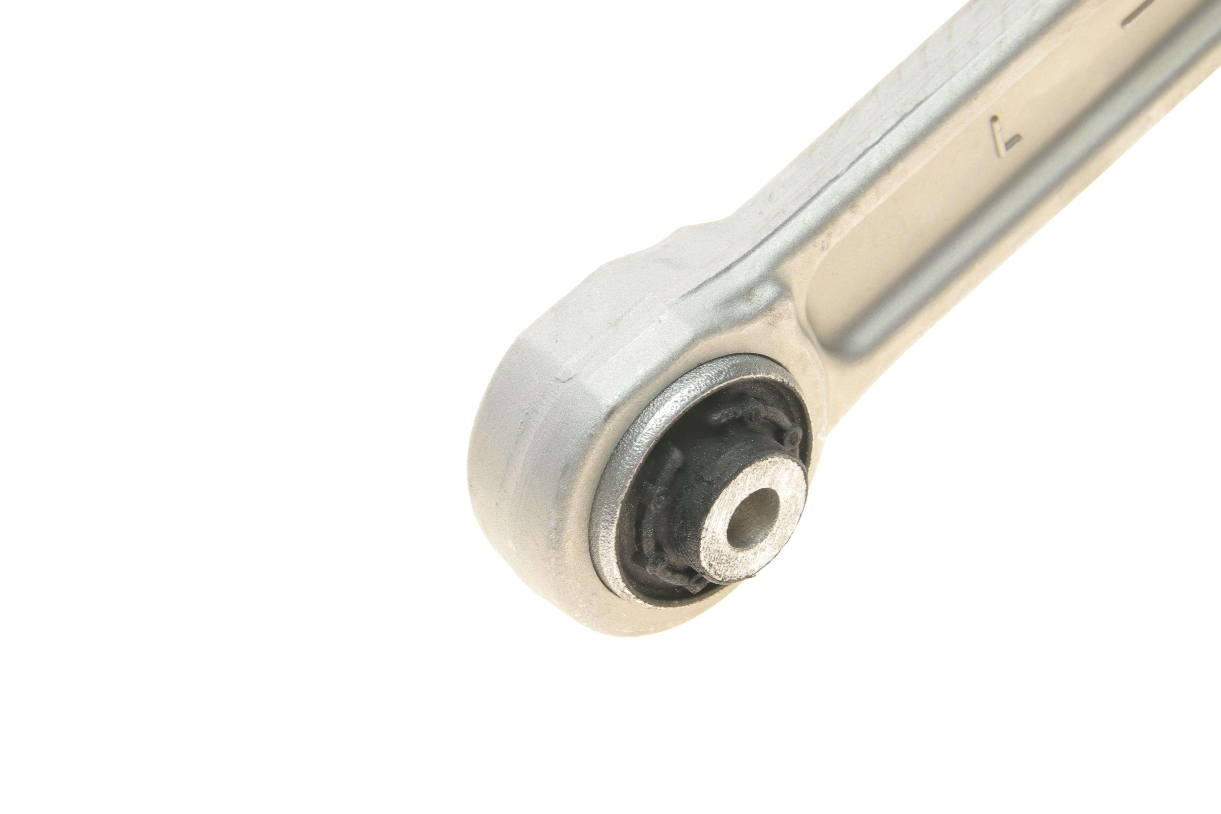 Важіль підвіски (передній/знизу/спереду) (L) Audi A4/A5 15-