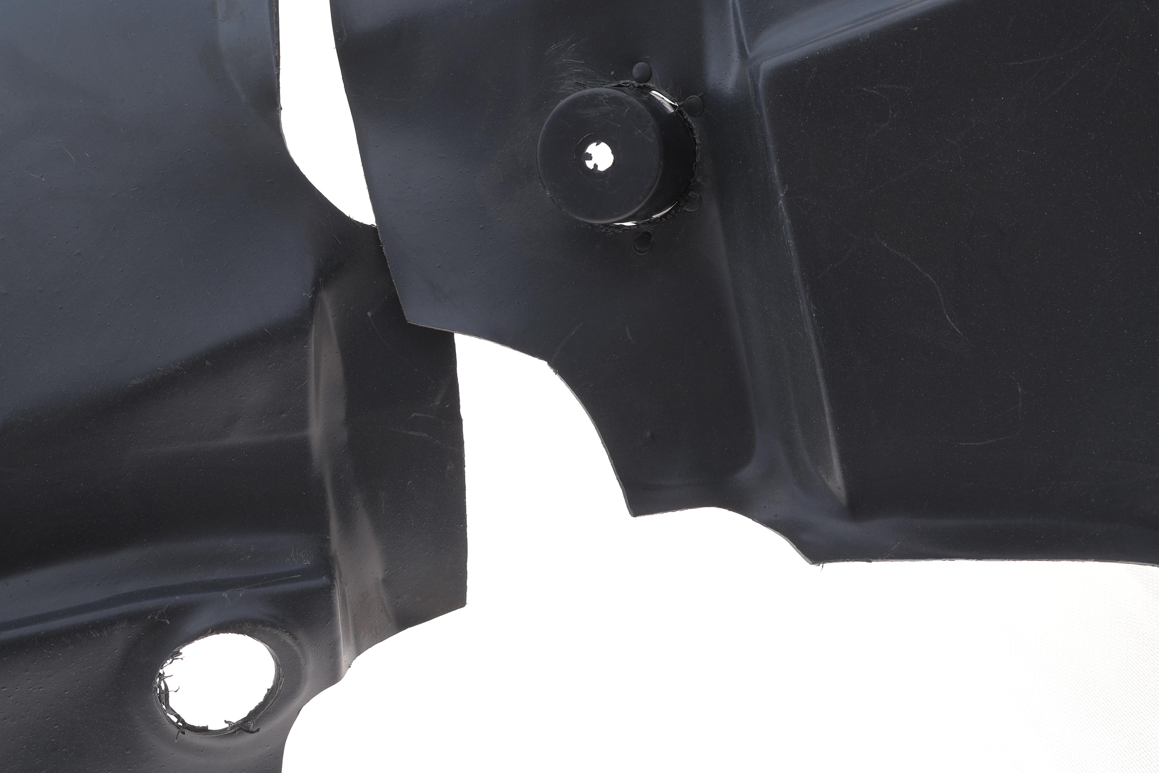 Підкрильник (передній) MB Vito (W639) 03- (R)(незначне пошкодження)