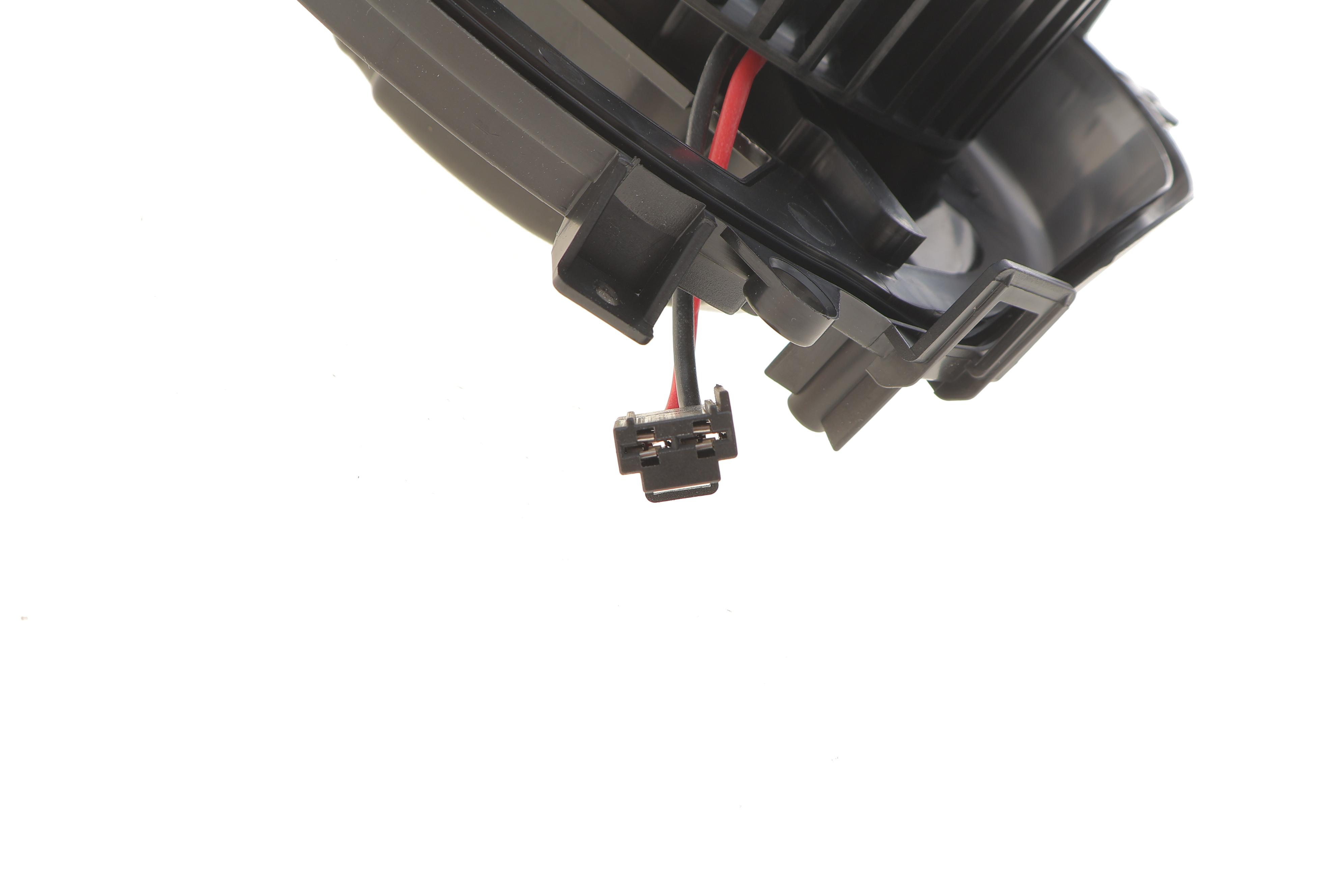 Моторчик пічки VW T7/Tiguan/Touran 15-