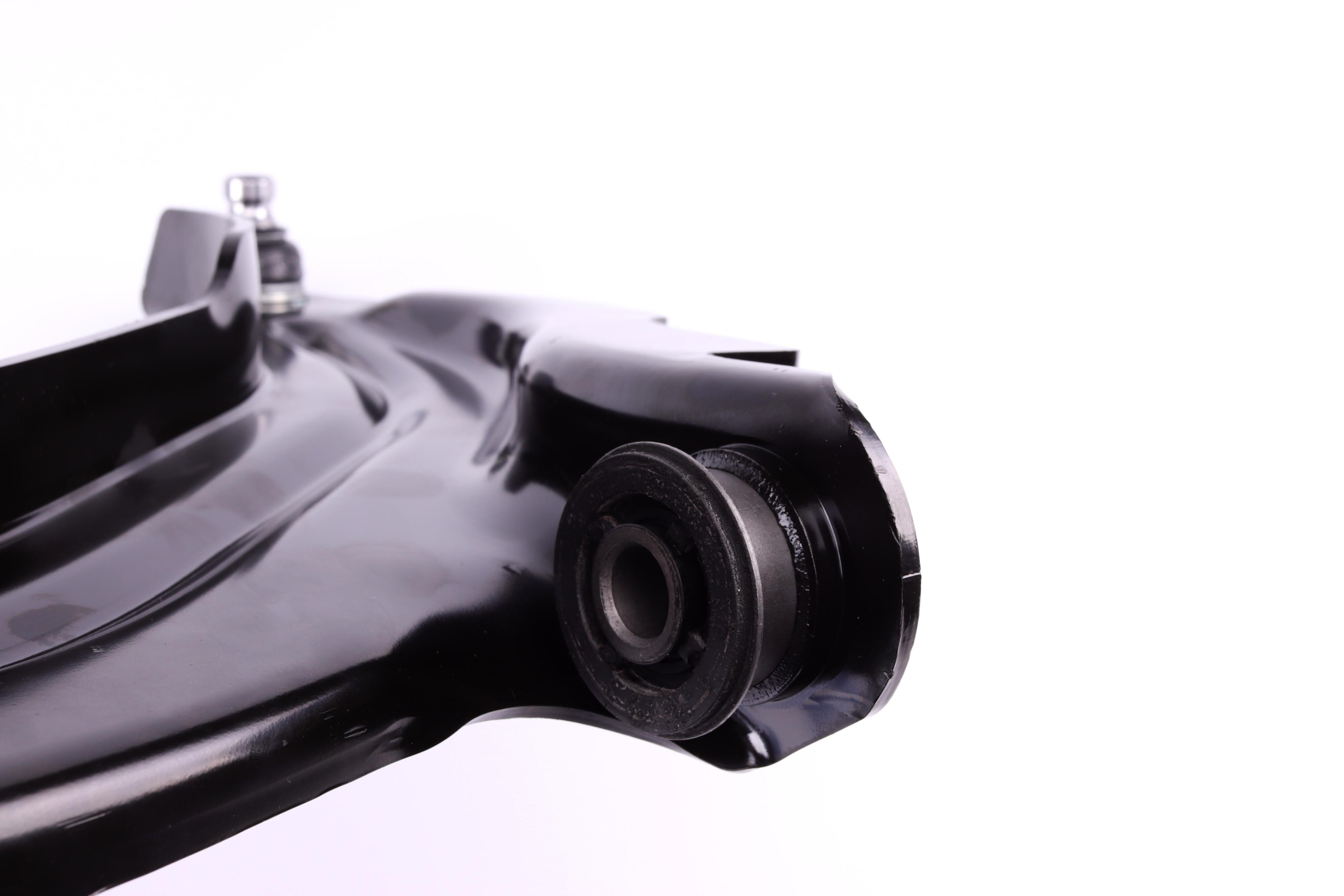 Важіль підвіски (передній/знизу) (L) Renault Clio IV 12- (з кульовою)