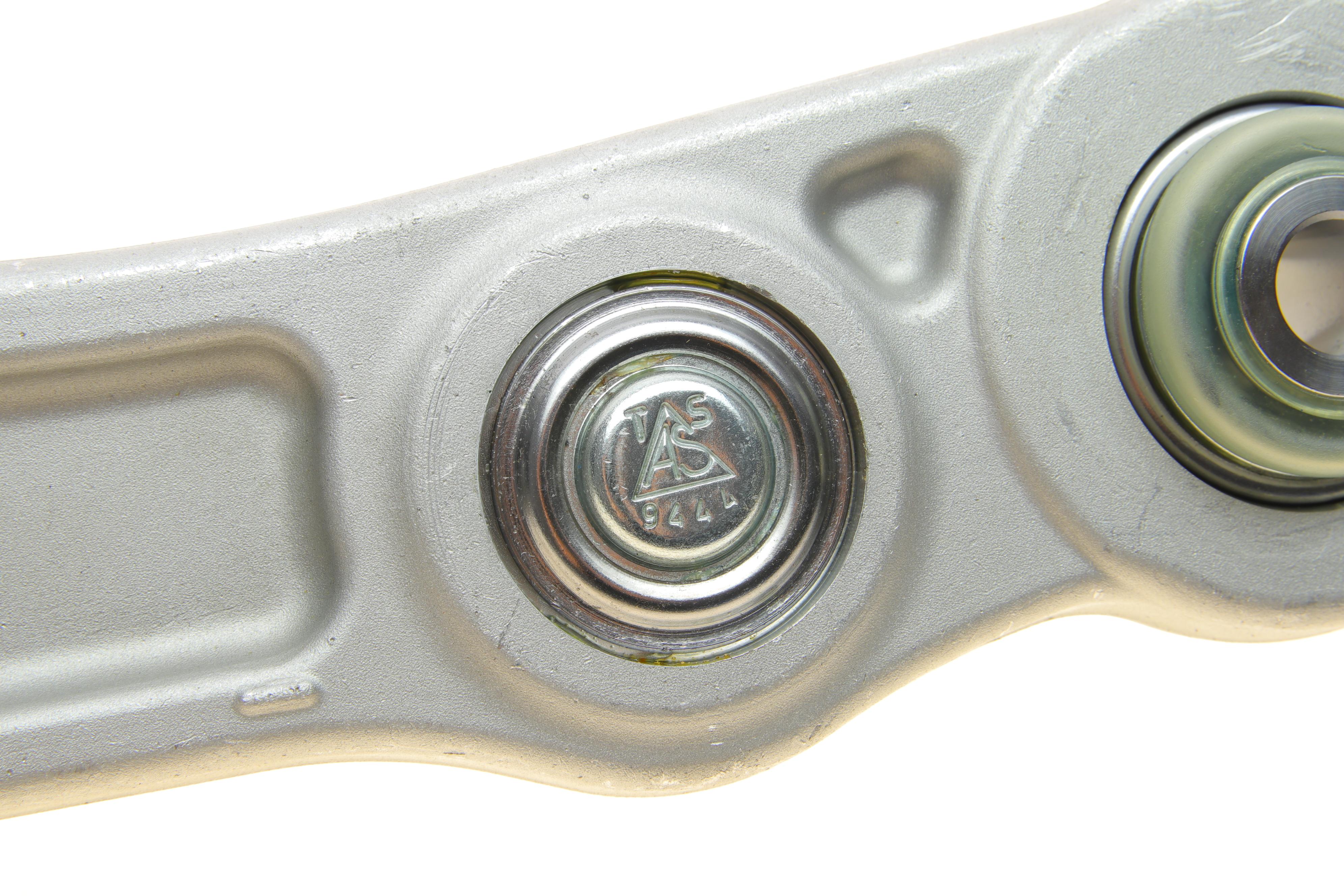 Важіль підвіски (задній) (R) BMW C-class (S205)/E-class (W213) 14-