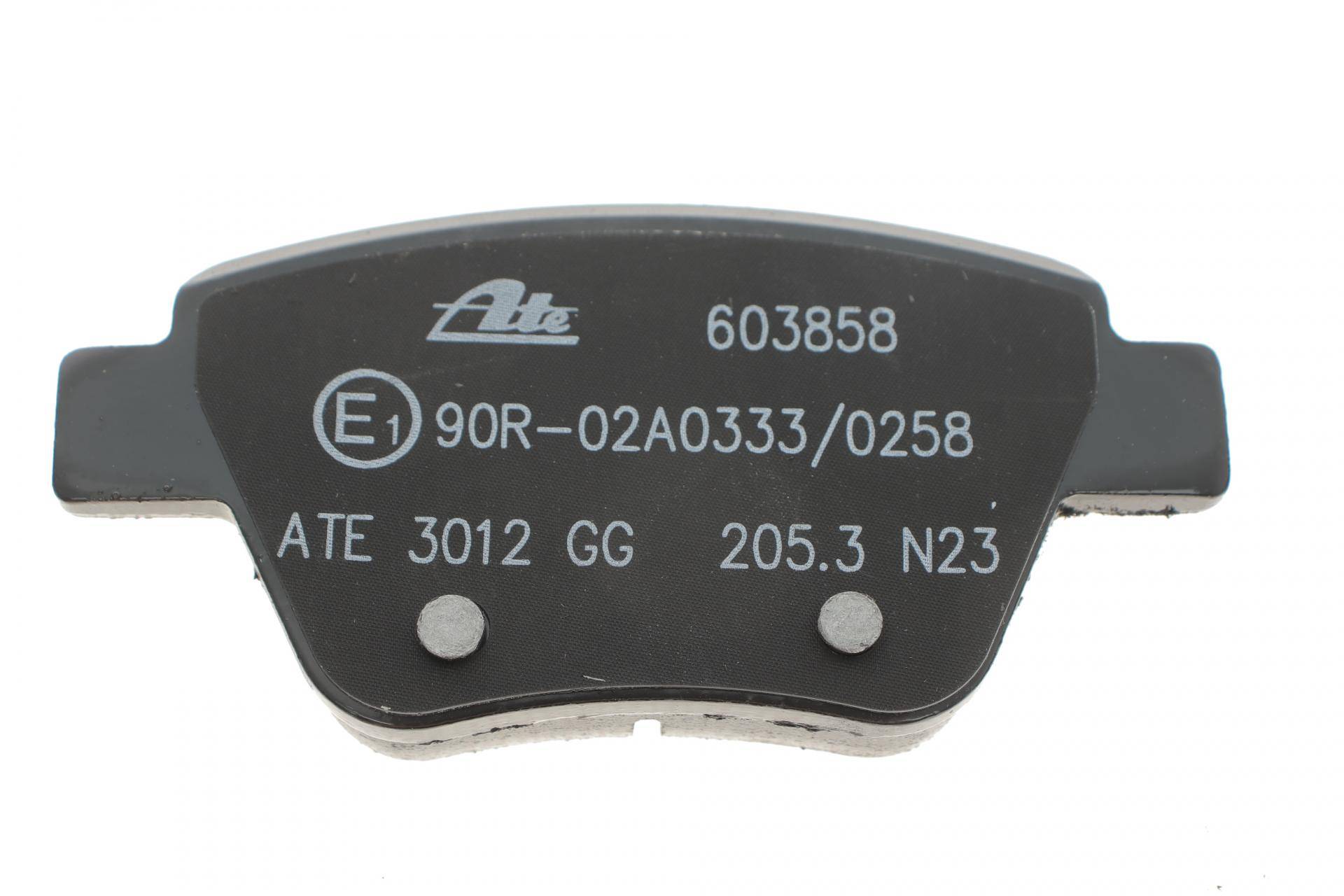 Колодки гальмівні (задні) Audi A3/Skoda Octavia/SuperB/Yeti/VW Caddy/Touran/Golf/Passat B7/B8 04- (BOSCH)