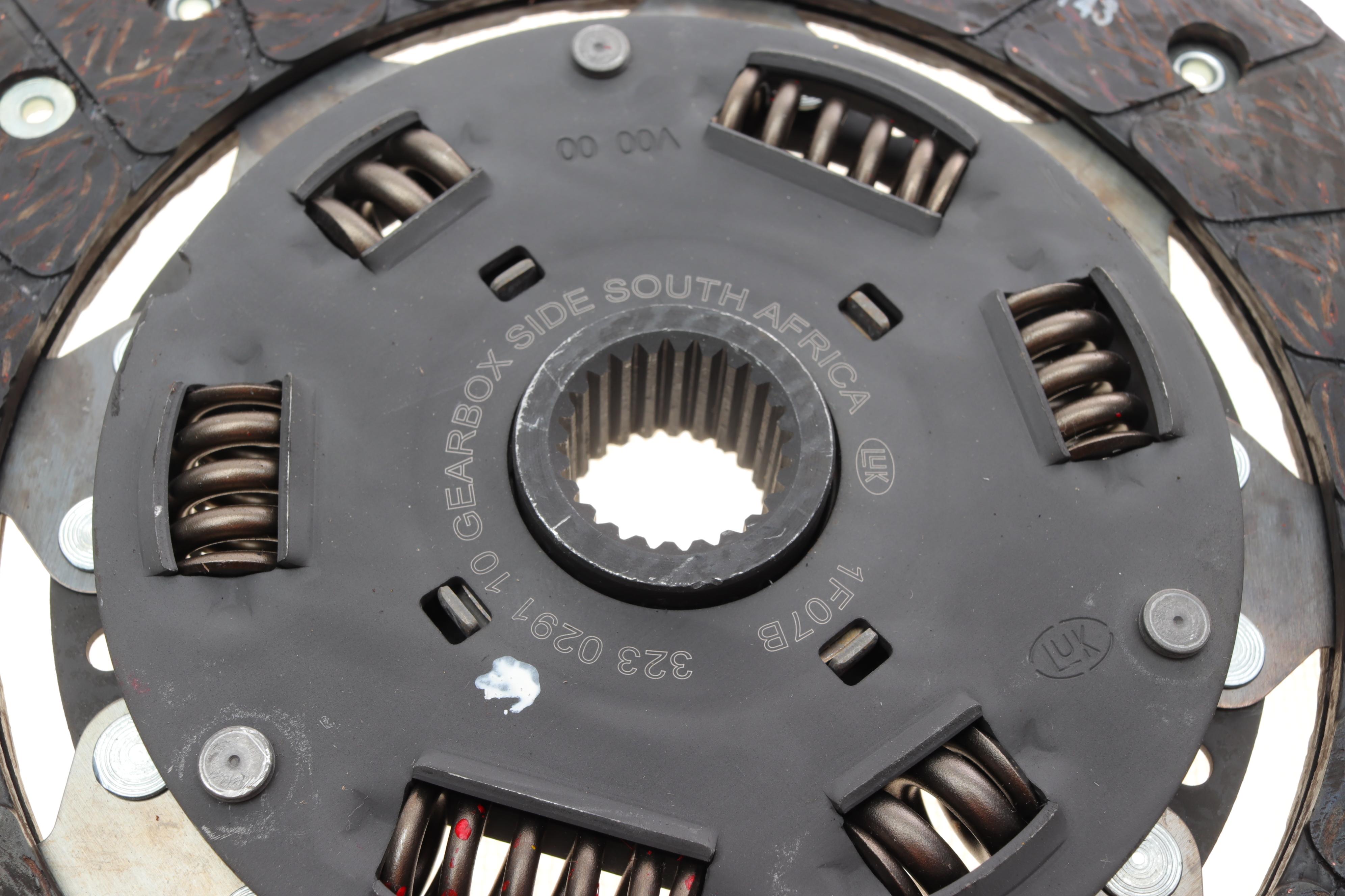 Комплект сцепления Subaru Impreza/Legacy -09