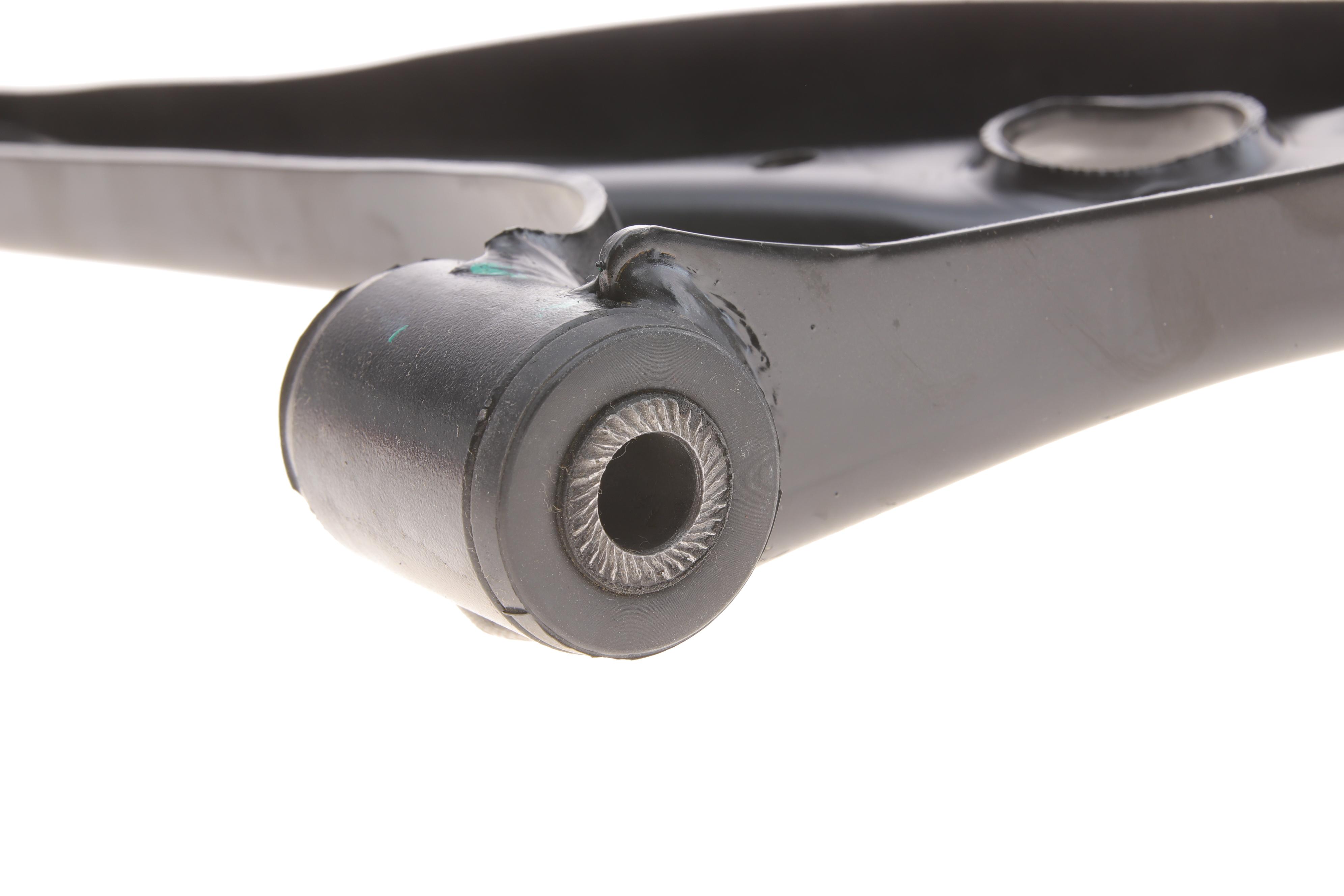 Важіль підвіски (передній/знизу) (R) Ford Fiesta 01-