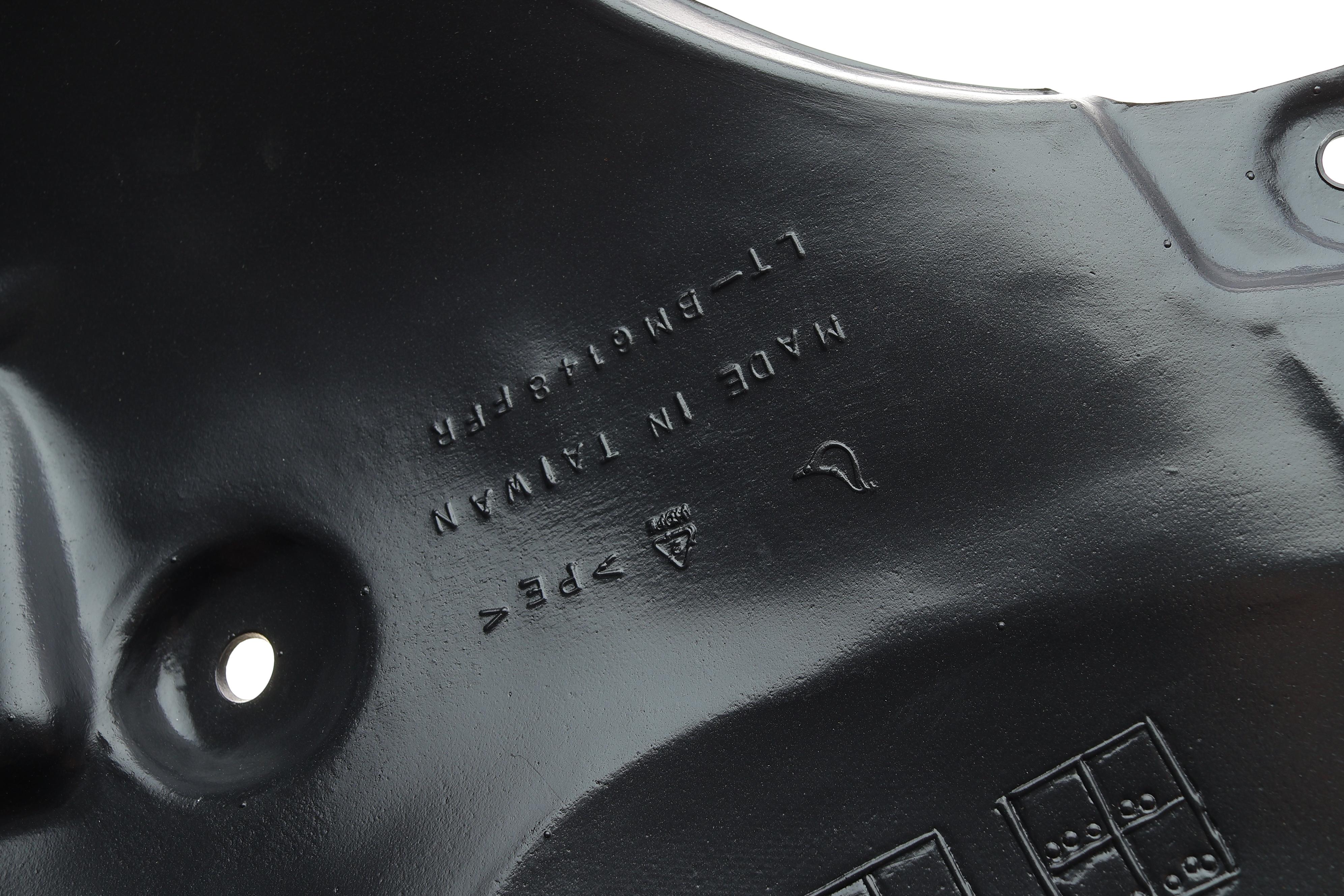 Подкрыльник (передний) BMW 3 (F30) 11-18 (R)