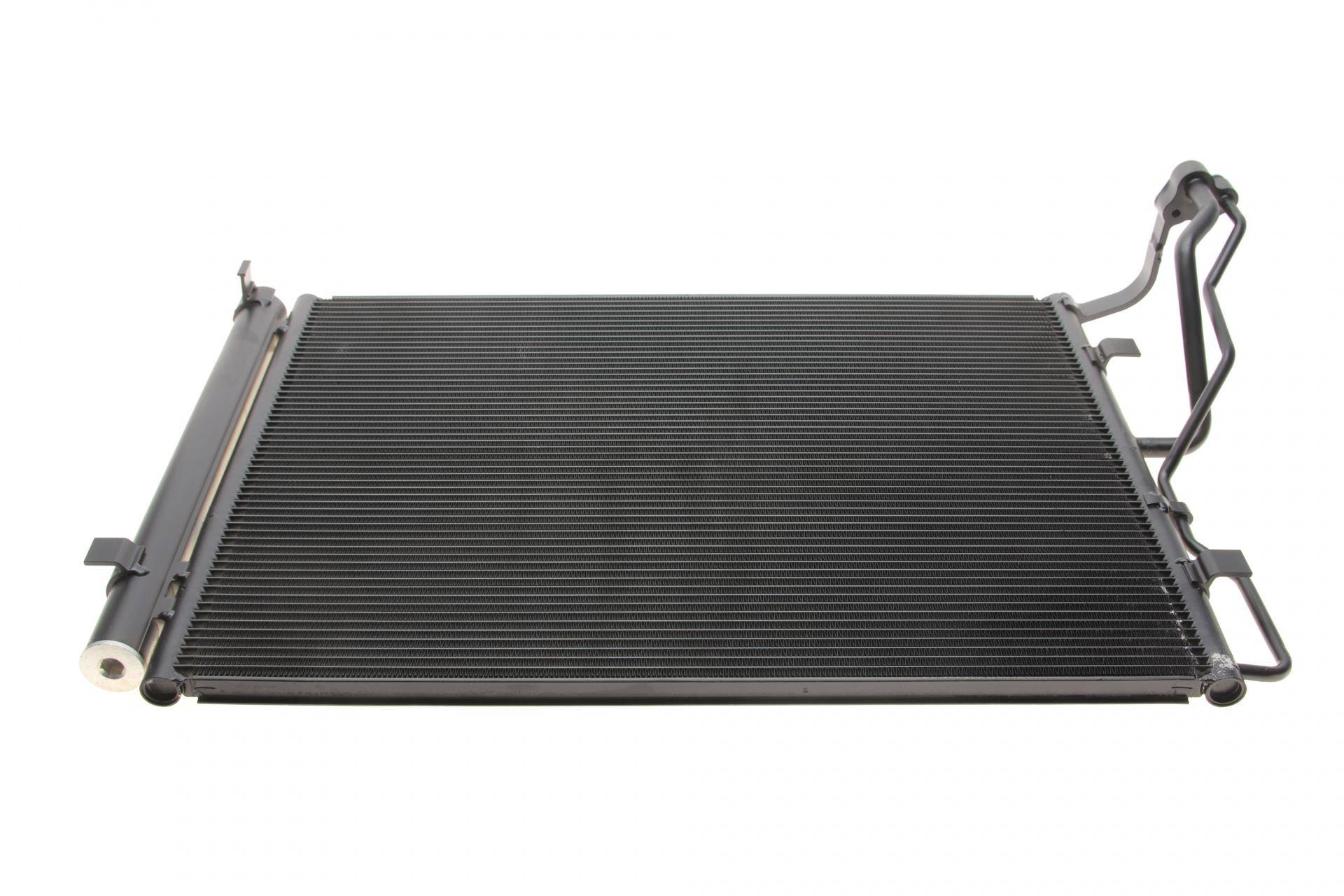 Радіатор кондиціонера (з осушувачем) Hyundai i40 I 1.7D 11-19