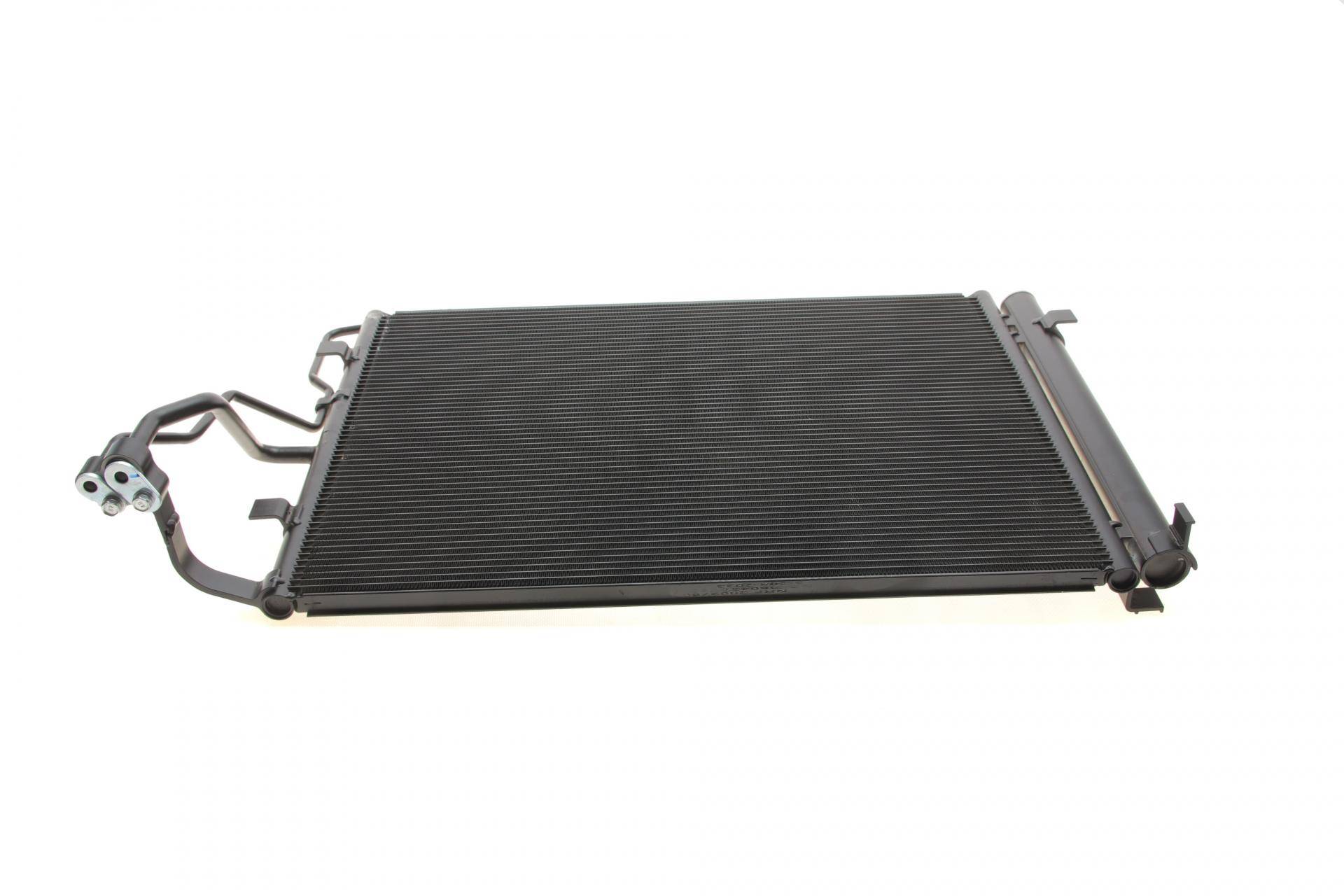 Радіатор кондиціонера (з осушувачем) Hyundai i40 I 1.7D 11-19