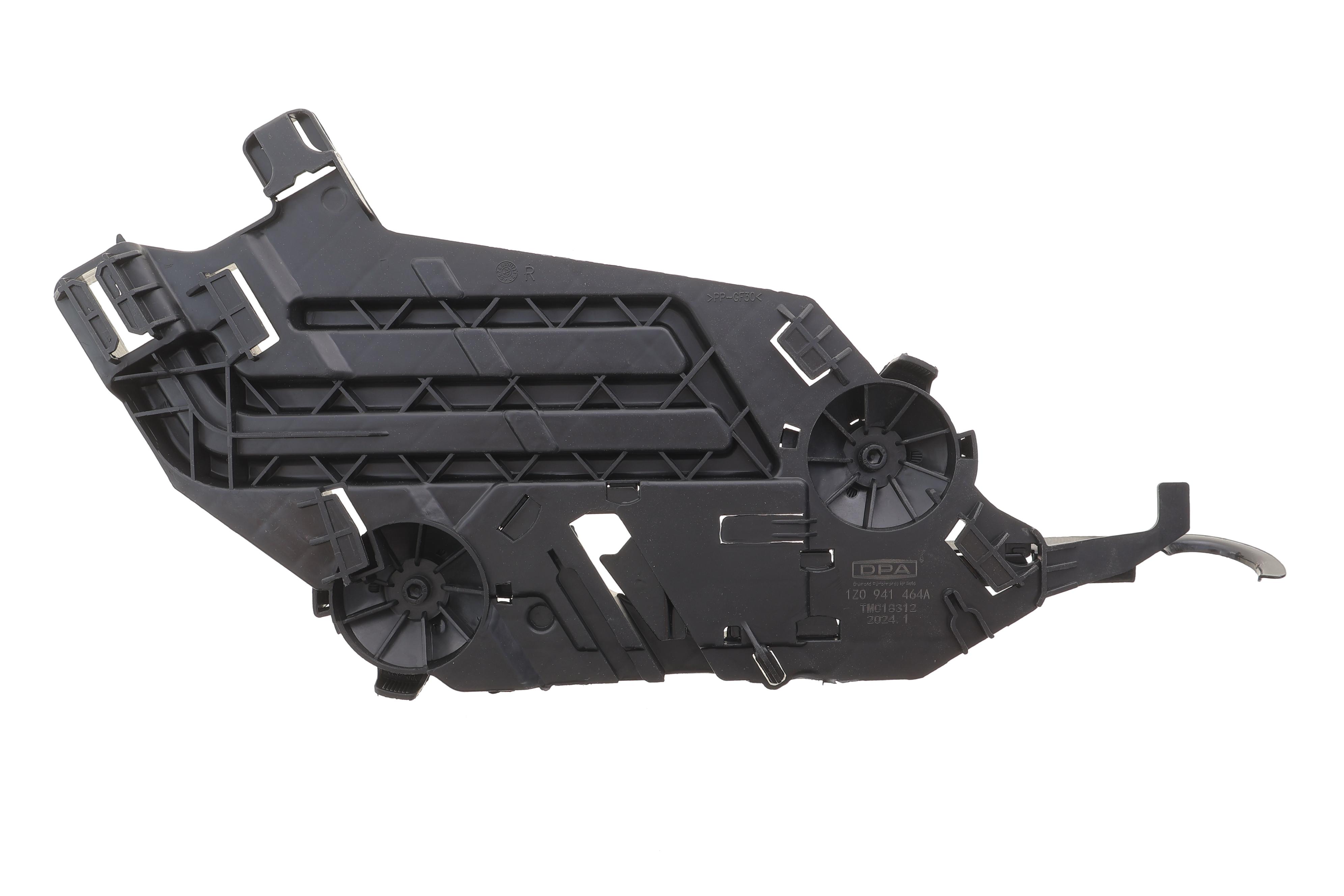 Кронштейн крепления фары Skoda Octavia 04-13 (R)(повреждено крепление)