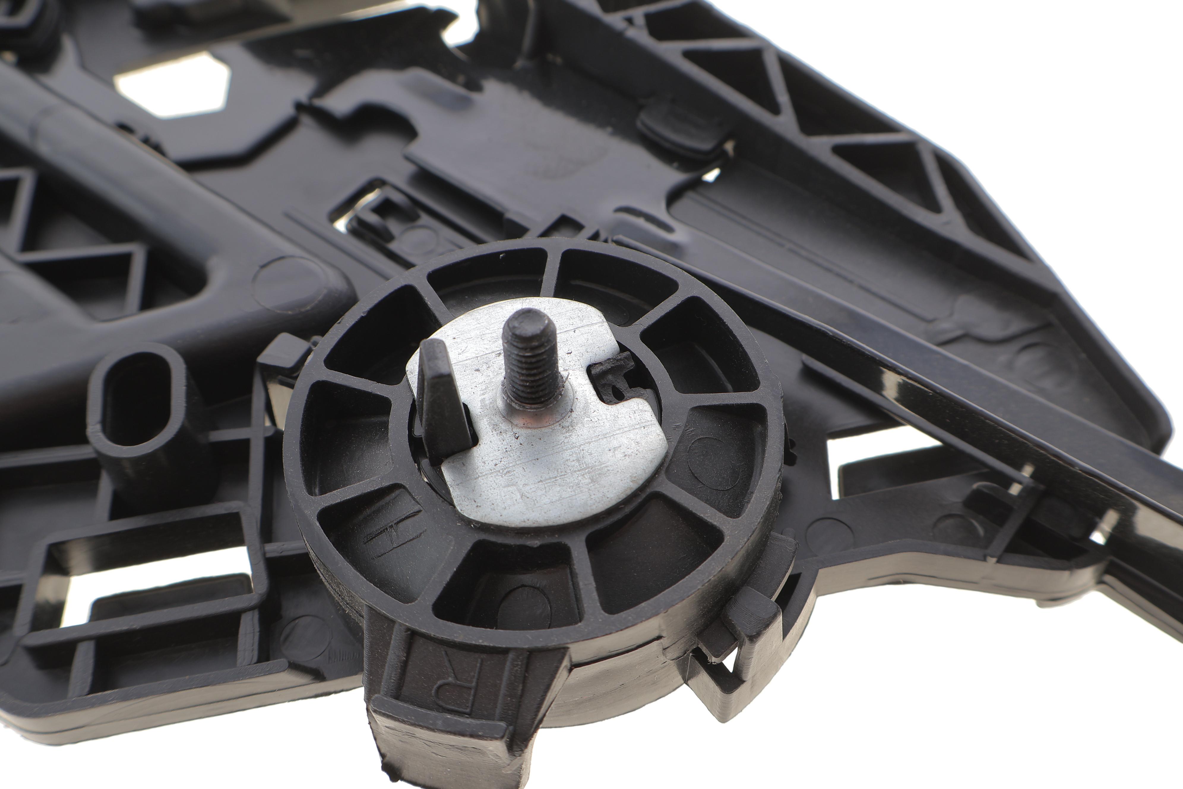 Кронштейн кріплення фари Skoda Octavia 04-13 (R)(пошкоджене кріплення)