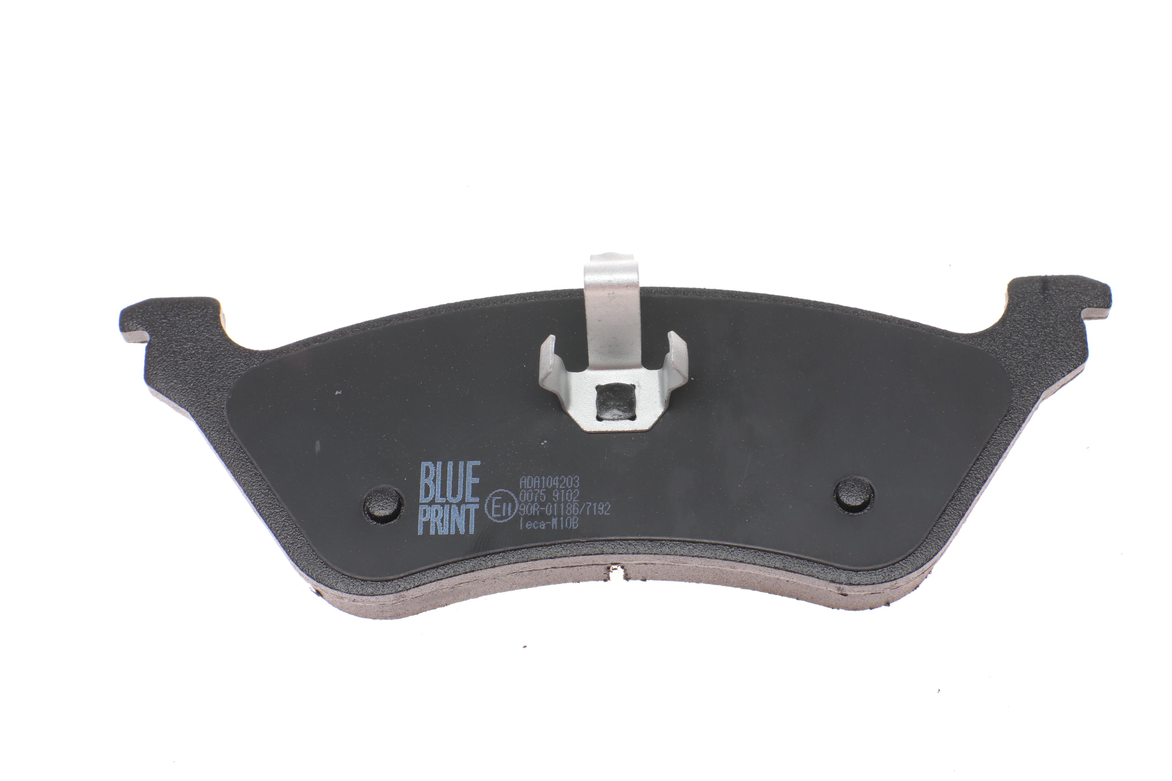 Колодки гальмівні (задні) Chrysler Voyager 2.4-3.3 00-08/ Grand Voyager IV 99-08/ Dodge Caravan 00-