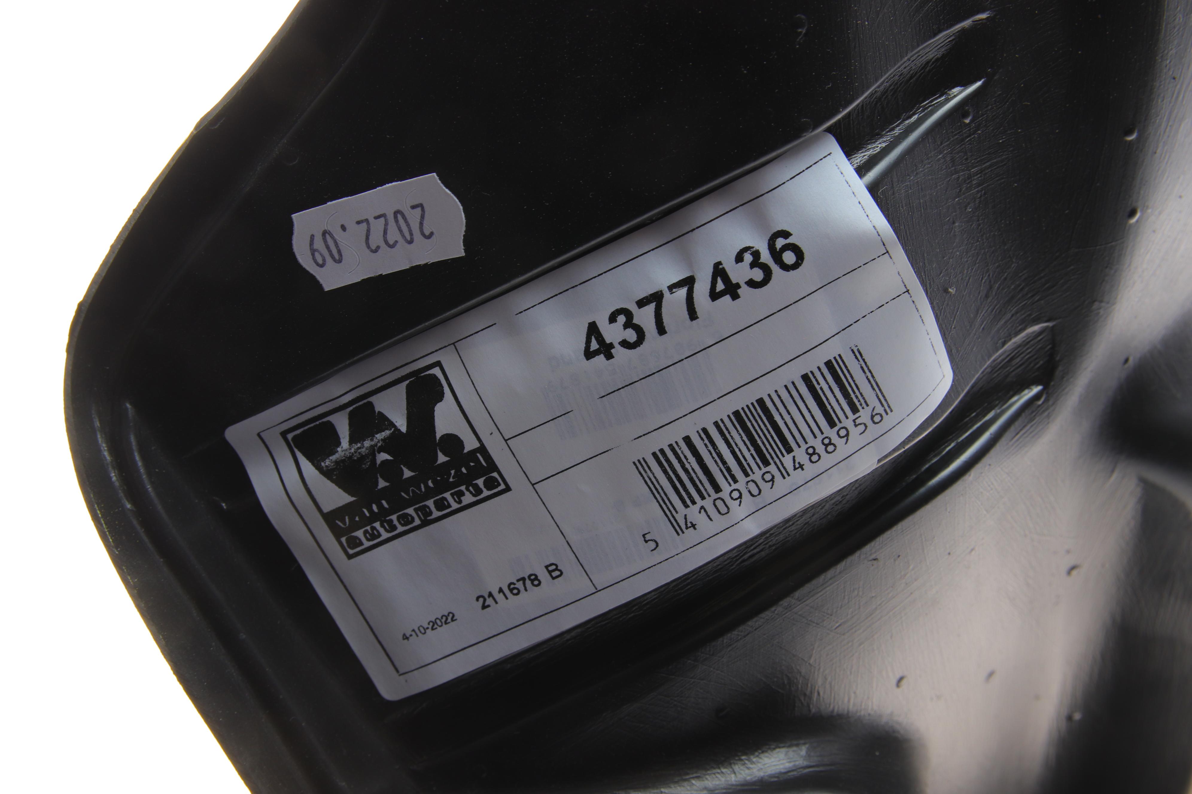 Підкрильник (передній/задня частина) Renault Megane III 09- (R)